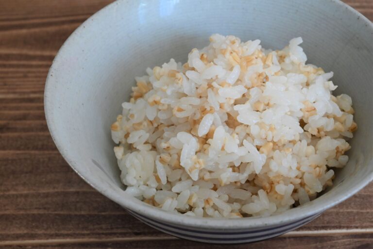 白米の代わりに食べられる！炊飯器で簡単♪オートミールご飯の作り方