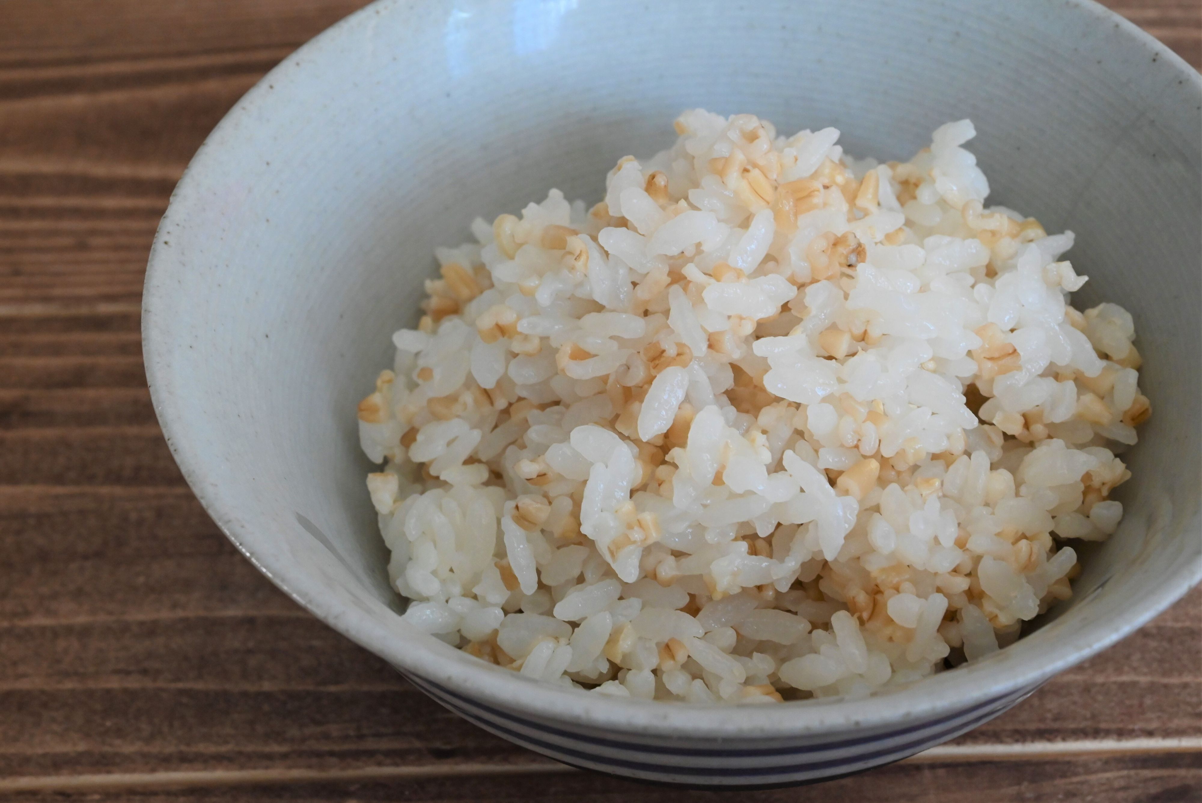 白米の代わりに食べられる！炊飯器で簡単♪オートミールご飯の作り方