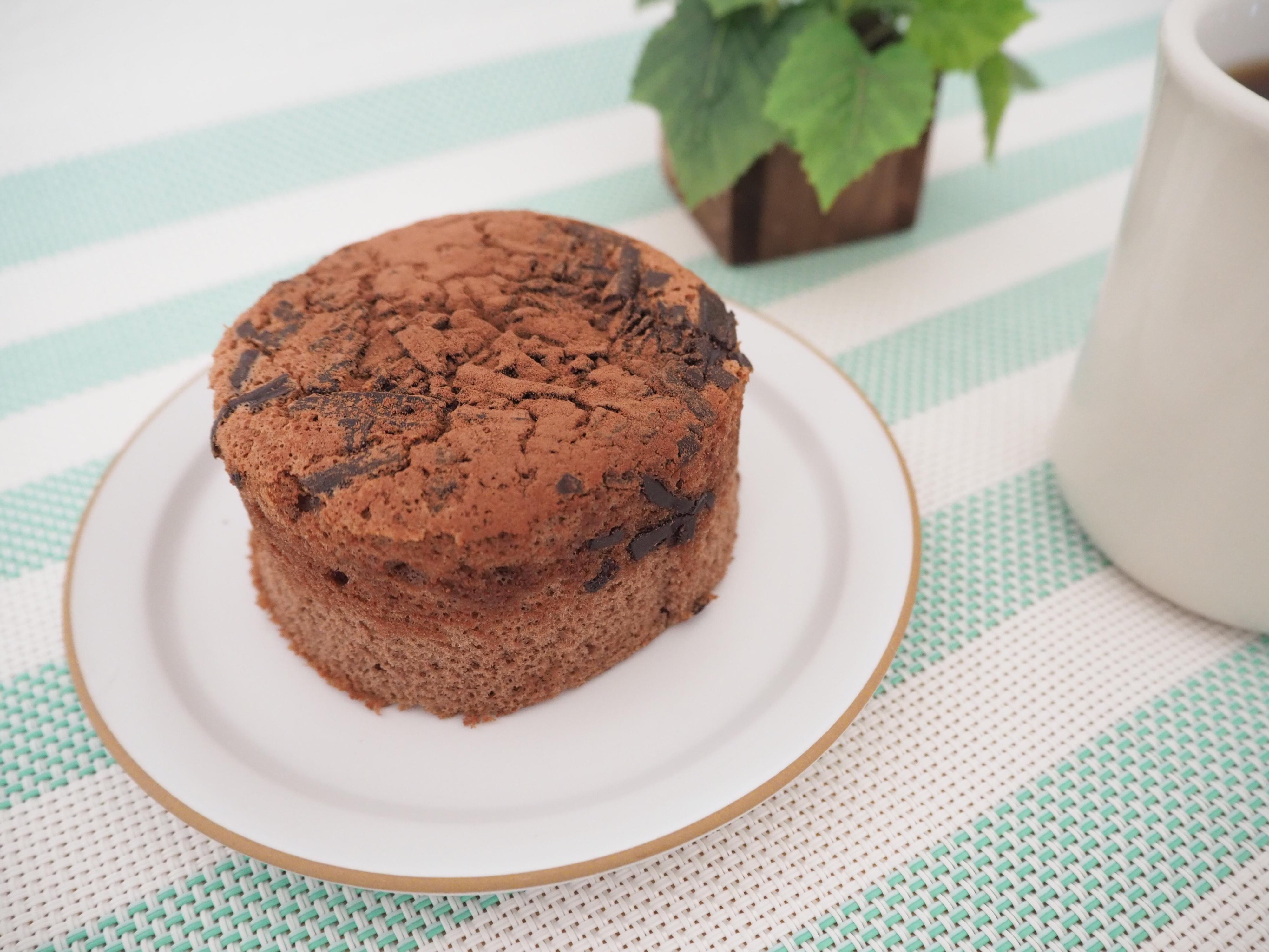 【ミニストップ】チョコシフォンチョコクリームは最後の一口までずっとチョコレートを堪能できる！