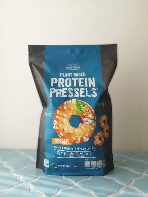 コストコ「ドリームプレッツェル プロテインセサミ 」は7個食べても42kcal！？ダイエッターは買うべし！