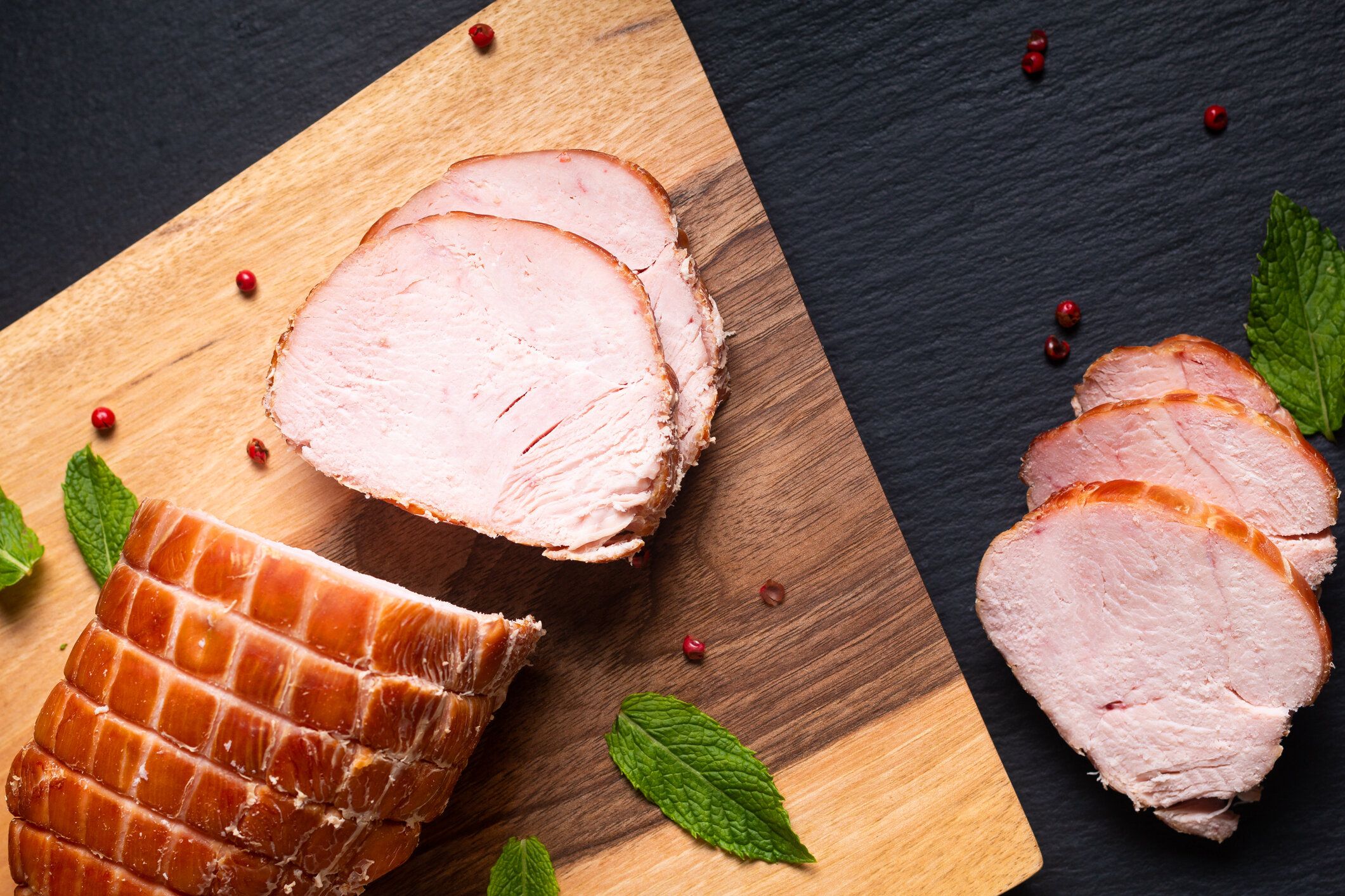 気になる「鶏ハム」のカロリーや炭水化物量とは？食べる際に押さえるべきポイントを紹介