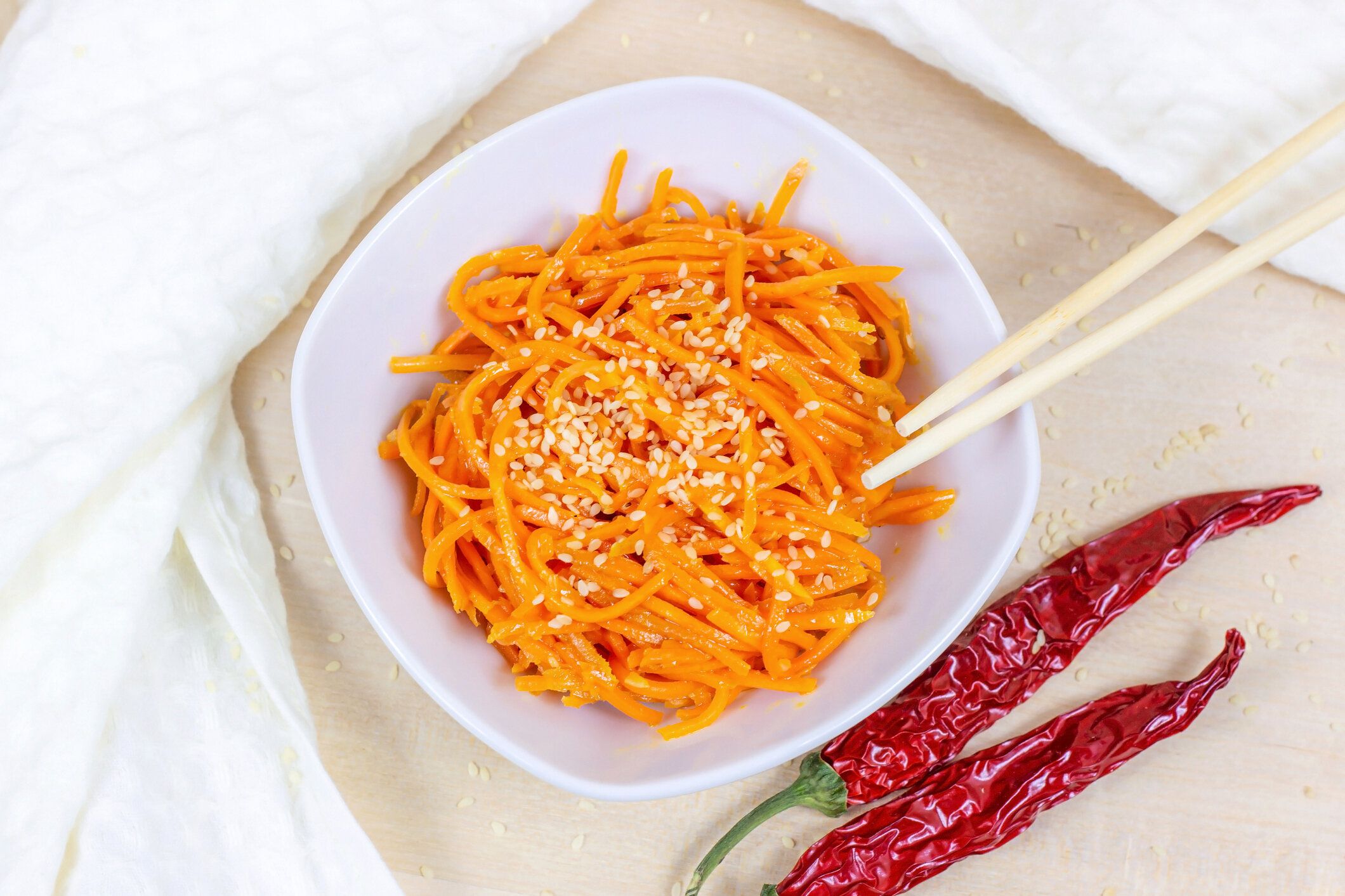 【管理栄養士監修】気になる「にんじんしりしり」のカロリーや炭水化物量とは？食べる際に押さえるべきポイントを紹介