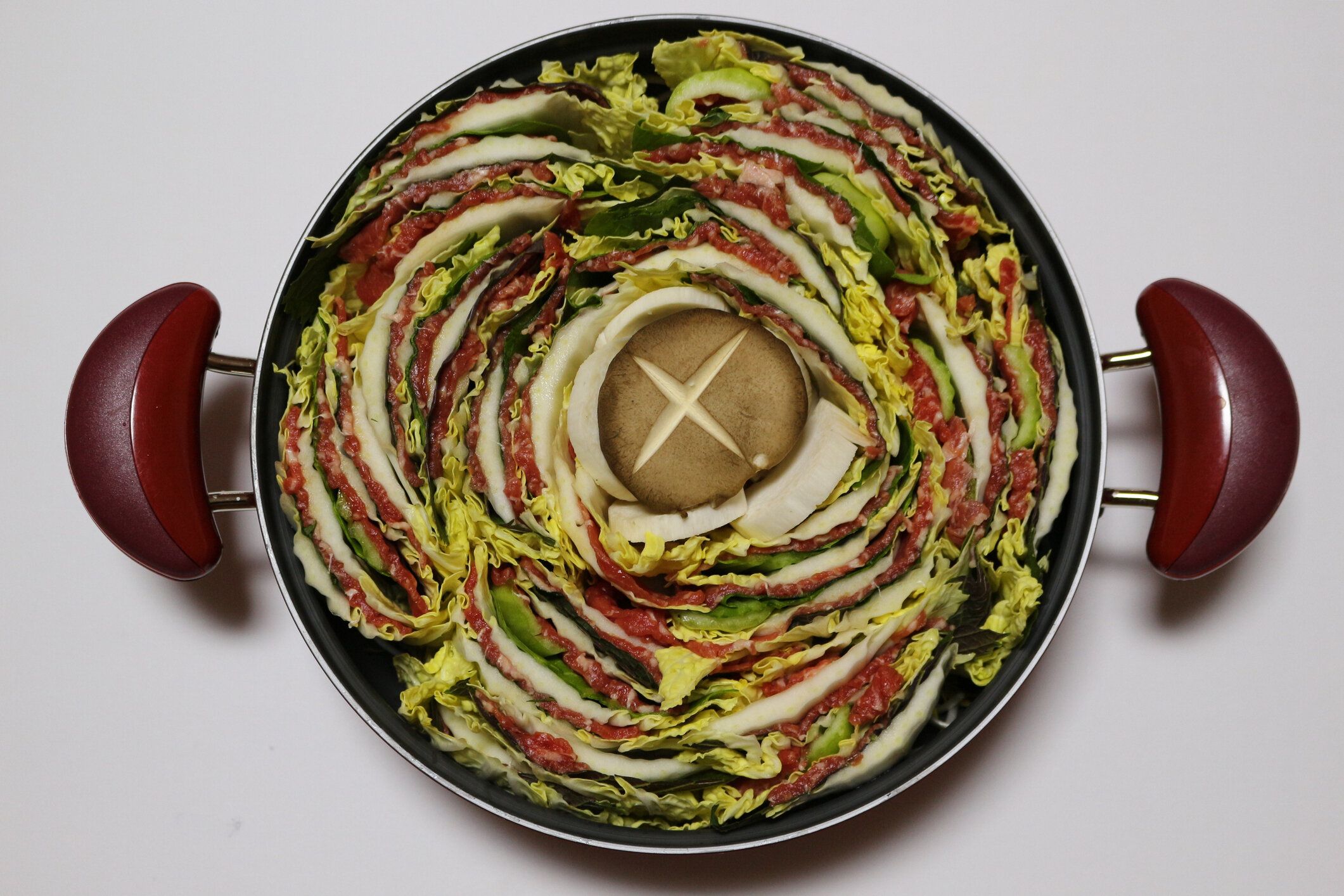 気になる「ミルフィーユ鍋」のカロリーや炭水化物量とは？食べる際に押さえるべきポイントを紹介