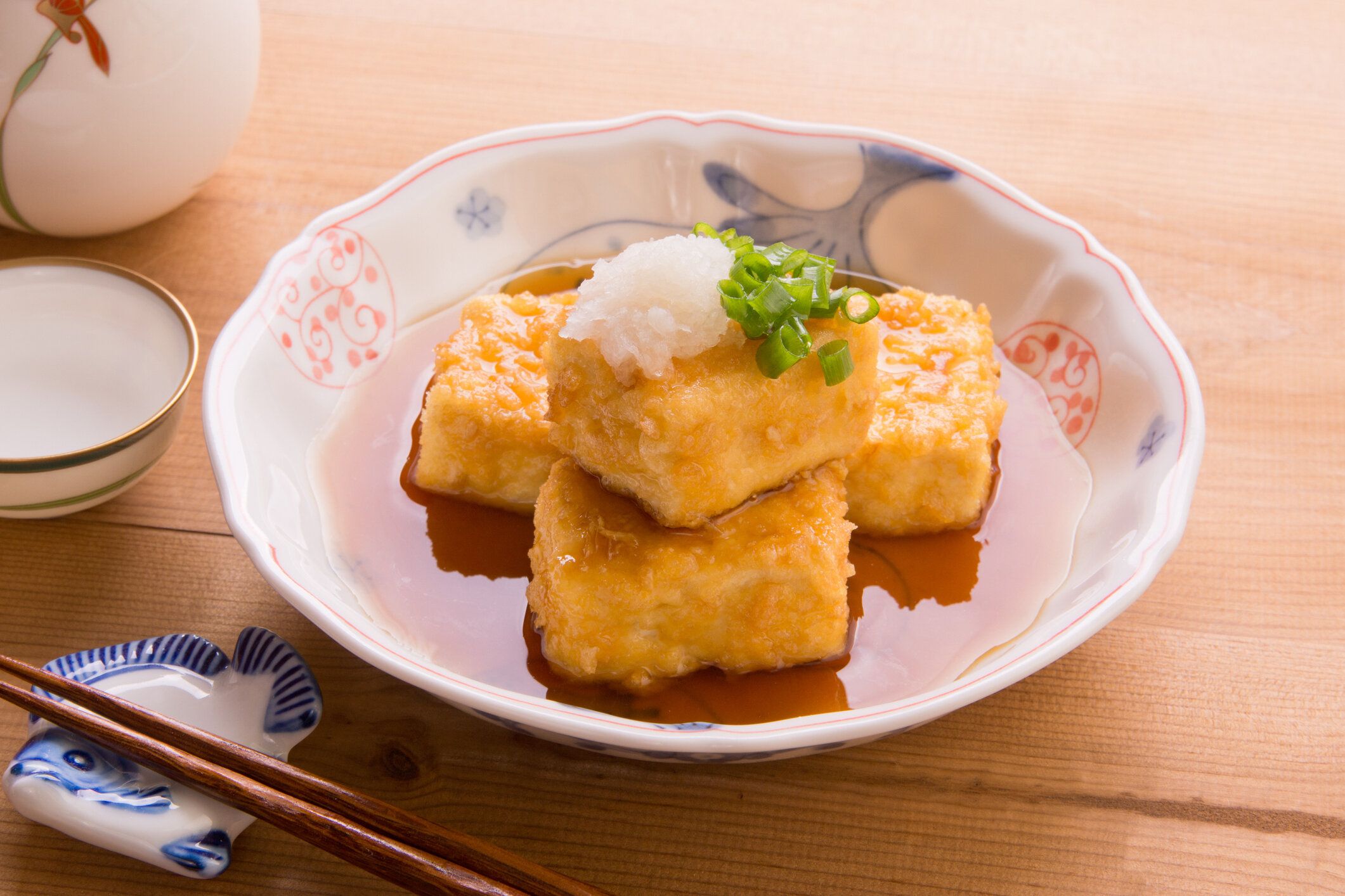 気になる「揚げ出し豆腐」のカロリーや炭水化物量とは？食べる際に押さえるべきポイントを紹介