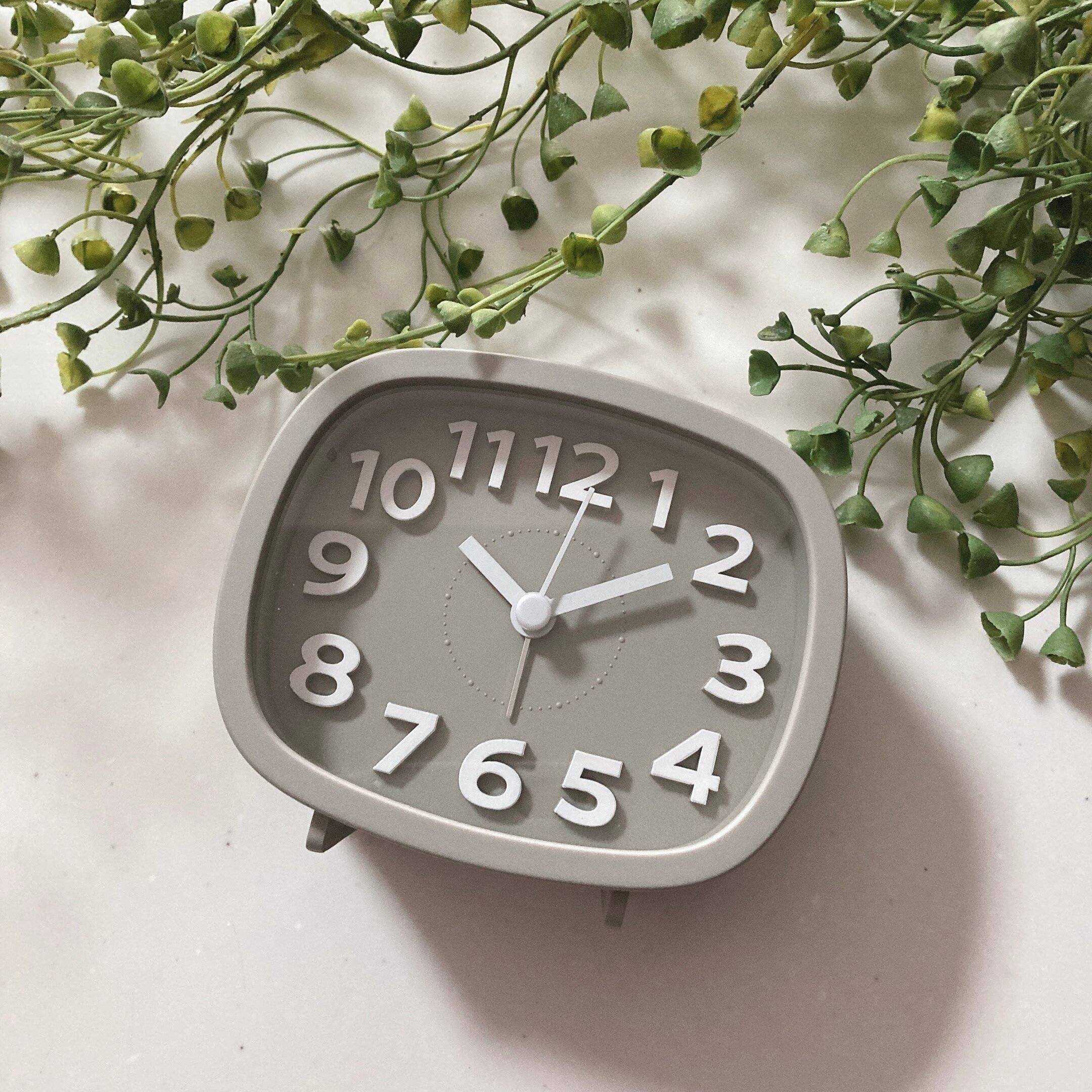 【ダイソー】プチプラなのに優秀！大人気のおすすめ目覚まし時計