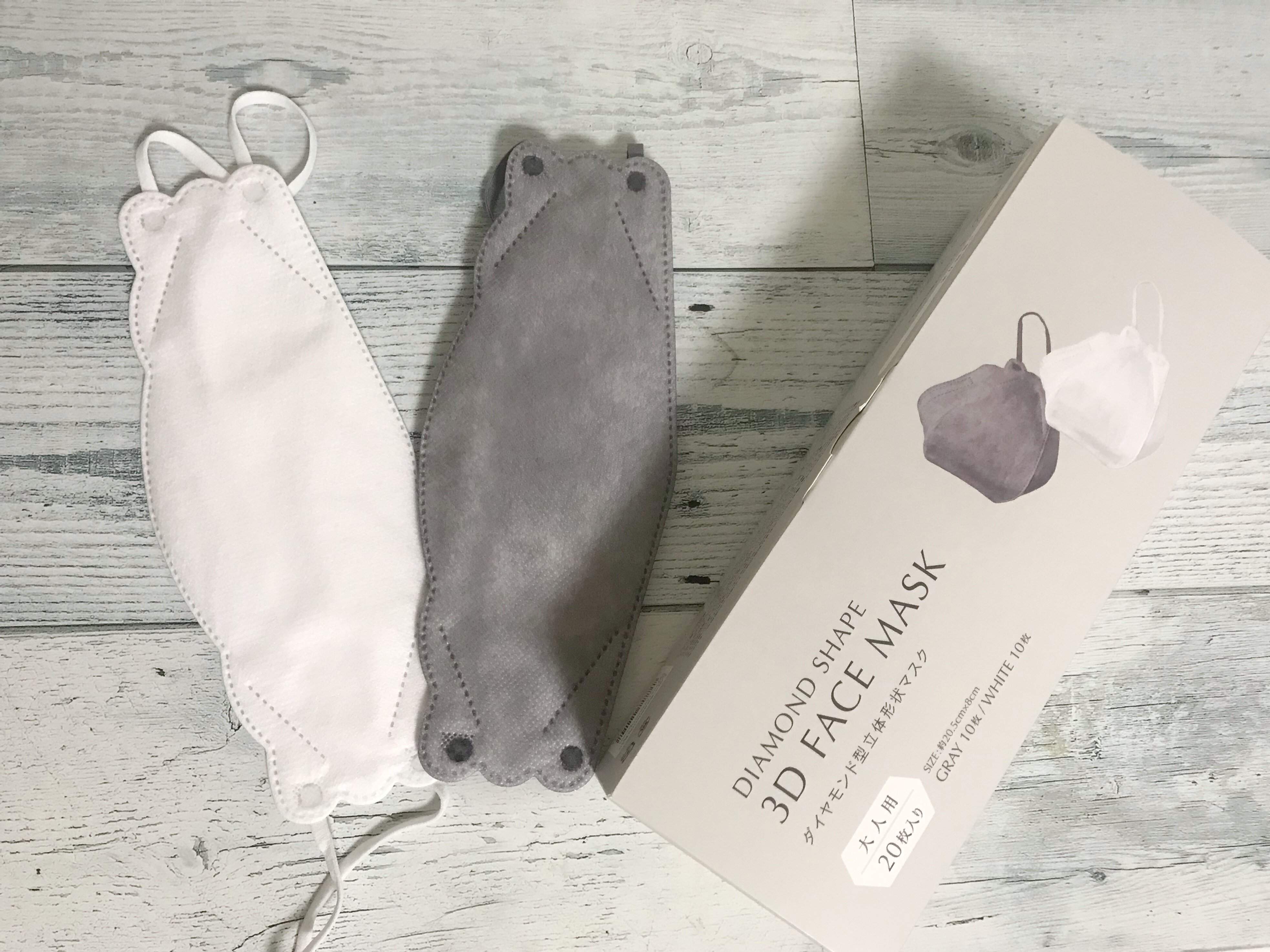 待っていました！ついに3COINSでも発売！男女問わず人気の不織布マスク