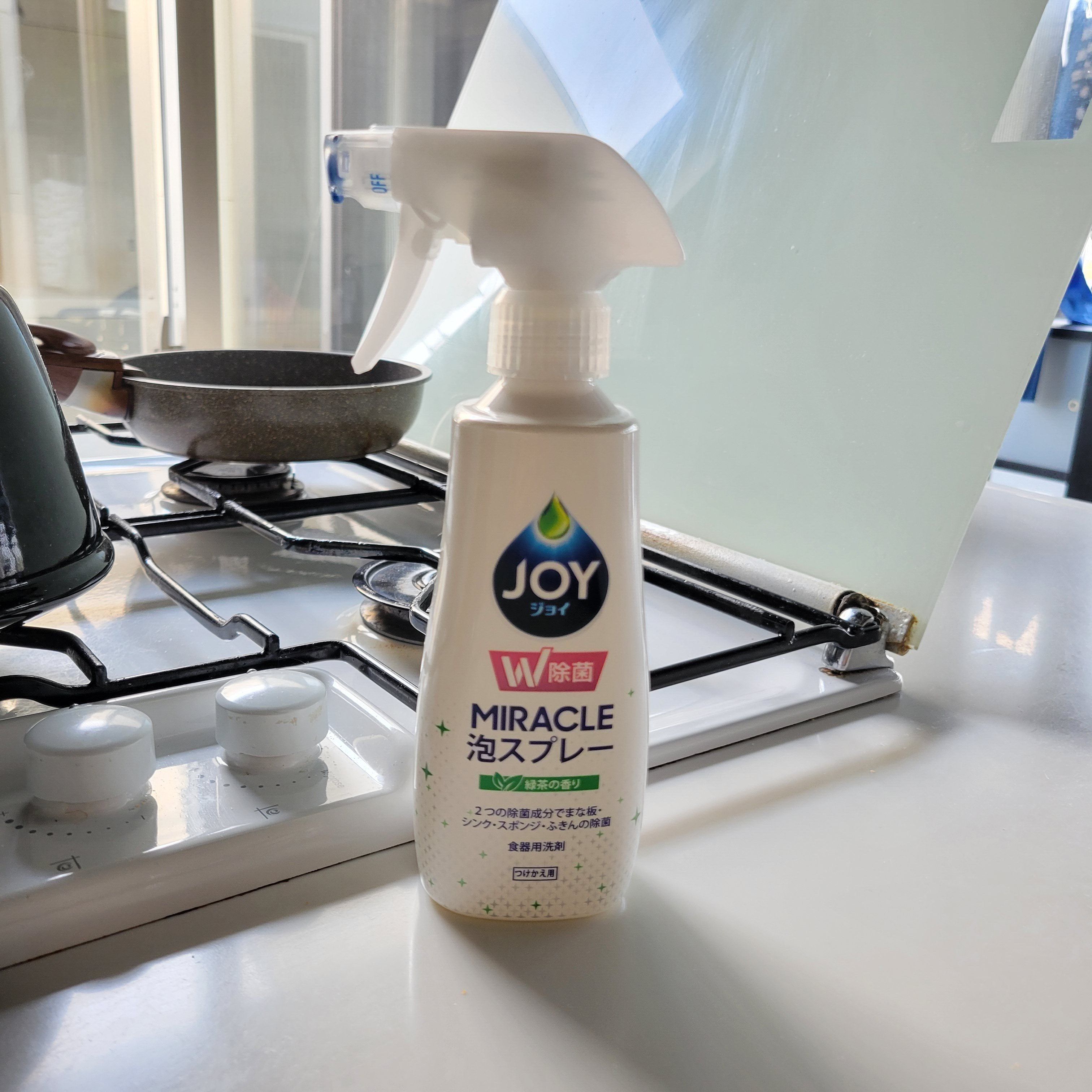 ギトギトフライパンをスポンジで洗うのをやめられる洗剤【ジョイMIRACLE泡スプレー】