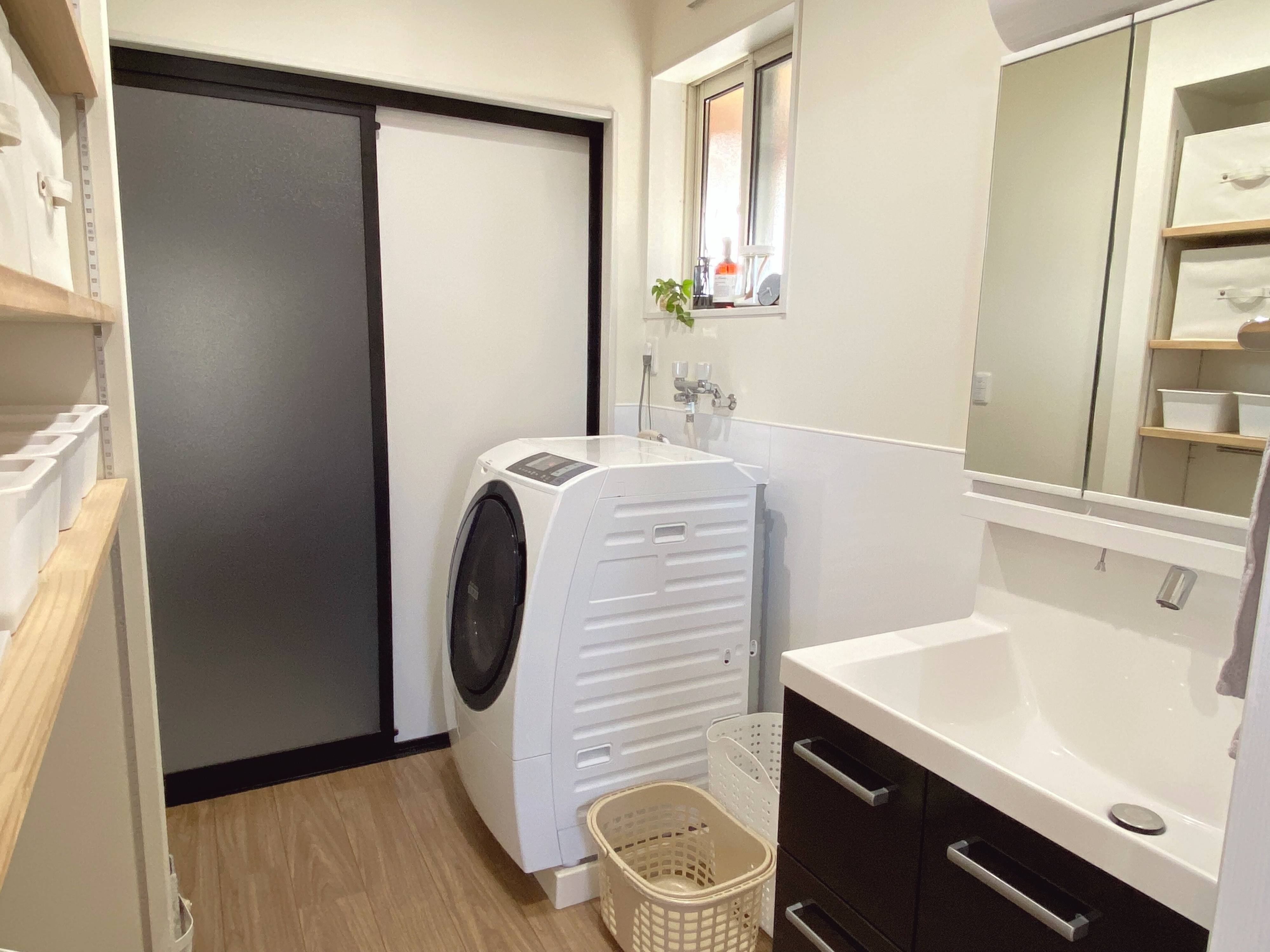 水まわりもスッキリ美しくて感動！ミニマリスト宅の洗面所＆お風呂の工夫を大公開！