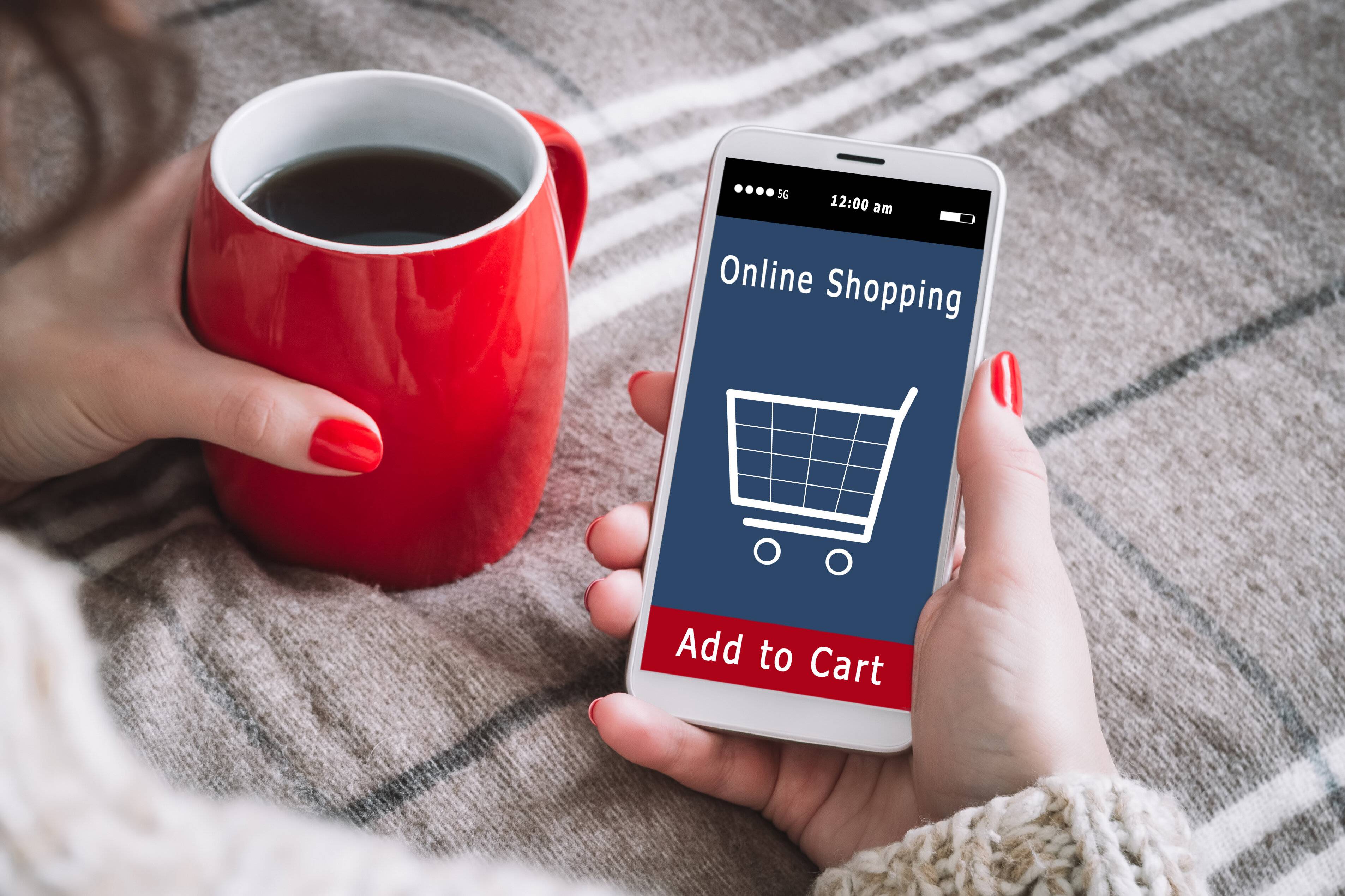 今増えている「釣られ散財」とは？お金の専門家が、釣られる心理と実態を解説