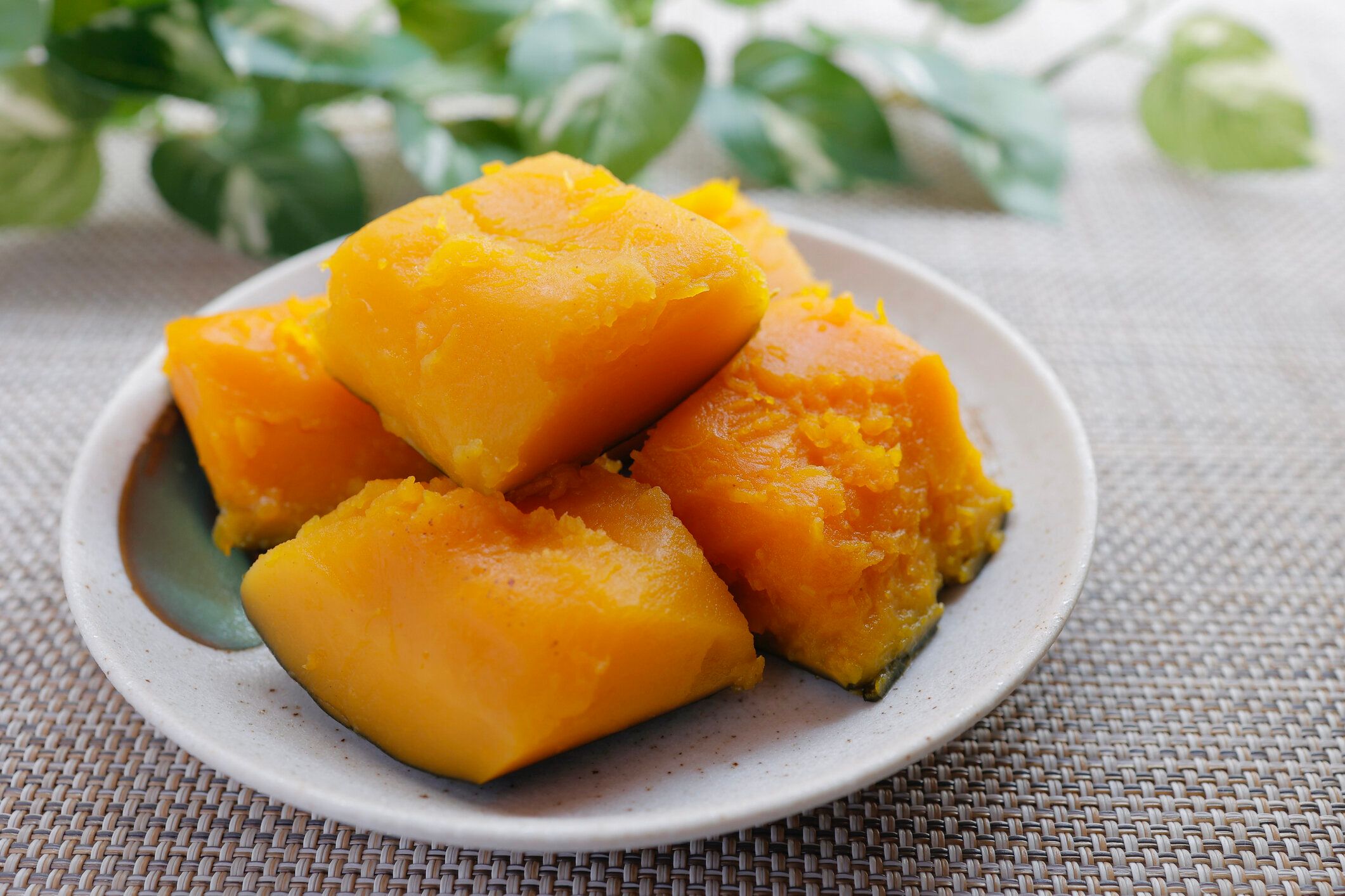 【管理栄養士監修】気になる「かぼちゃの煮物」のカロリーや炭水化物量とは？食べる際に押さえるべきポイントを紹介