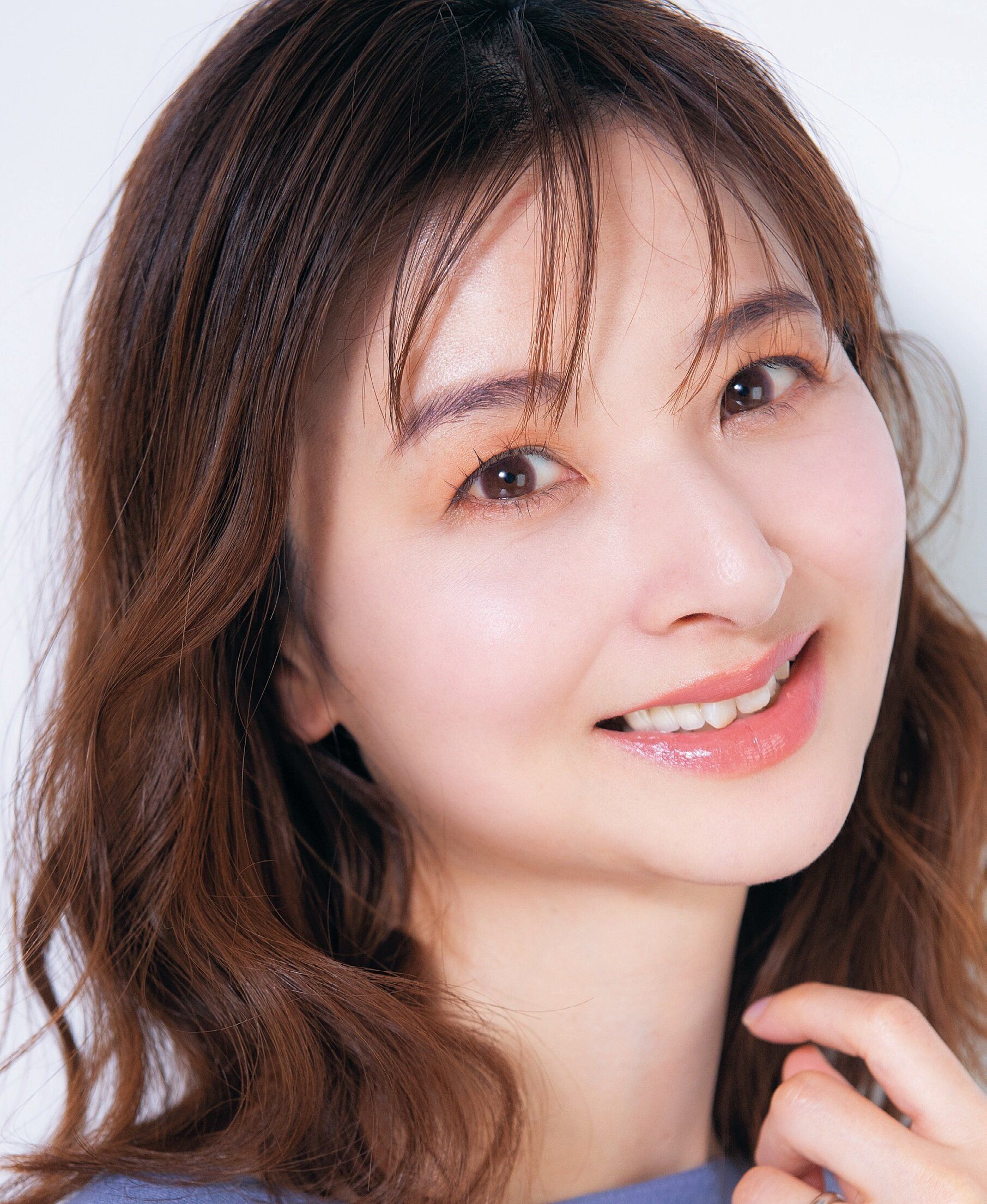 【40代残念あるある】昔抜きすぎて細くなった眉をカバーするだけで若見え