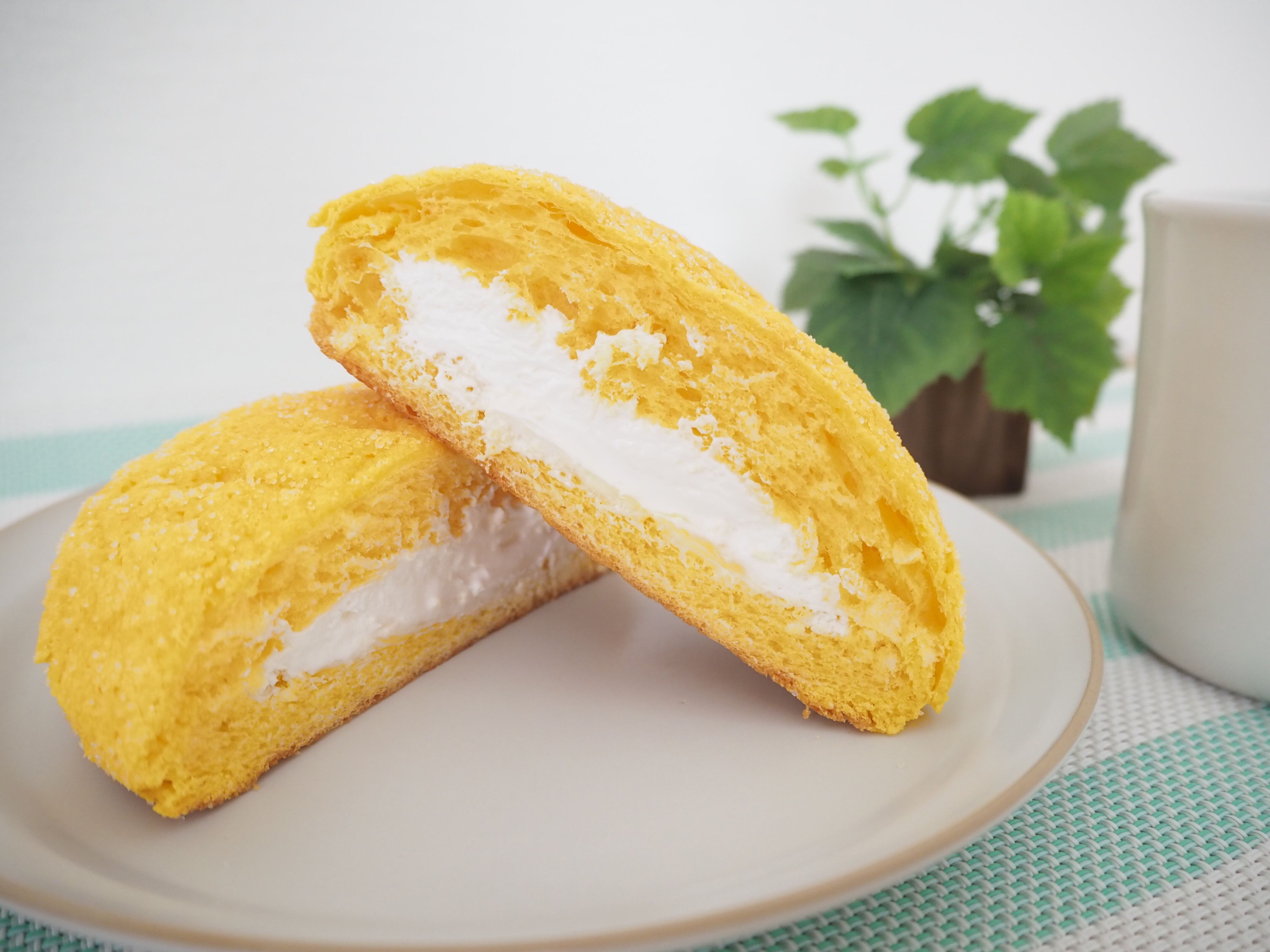 【ミニストップ】たまごメロンパン（カスタード＆ホイップ）はメロンパンの理想形！