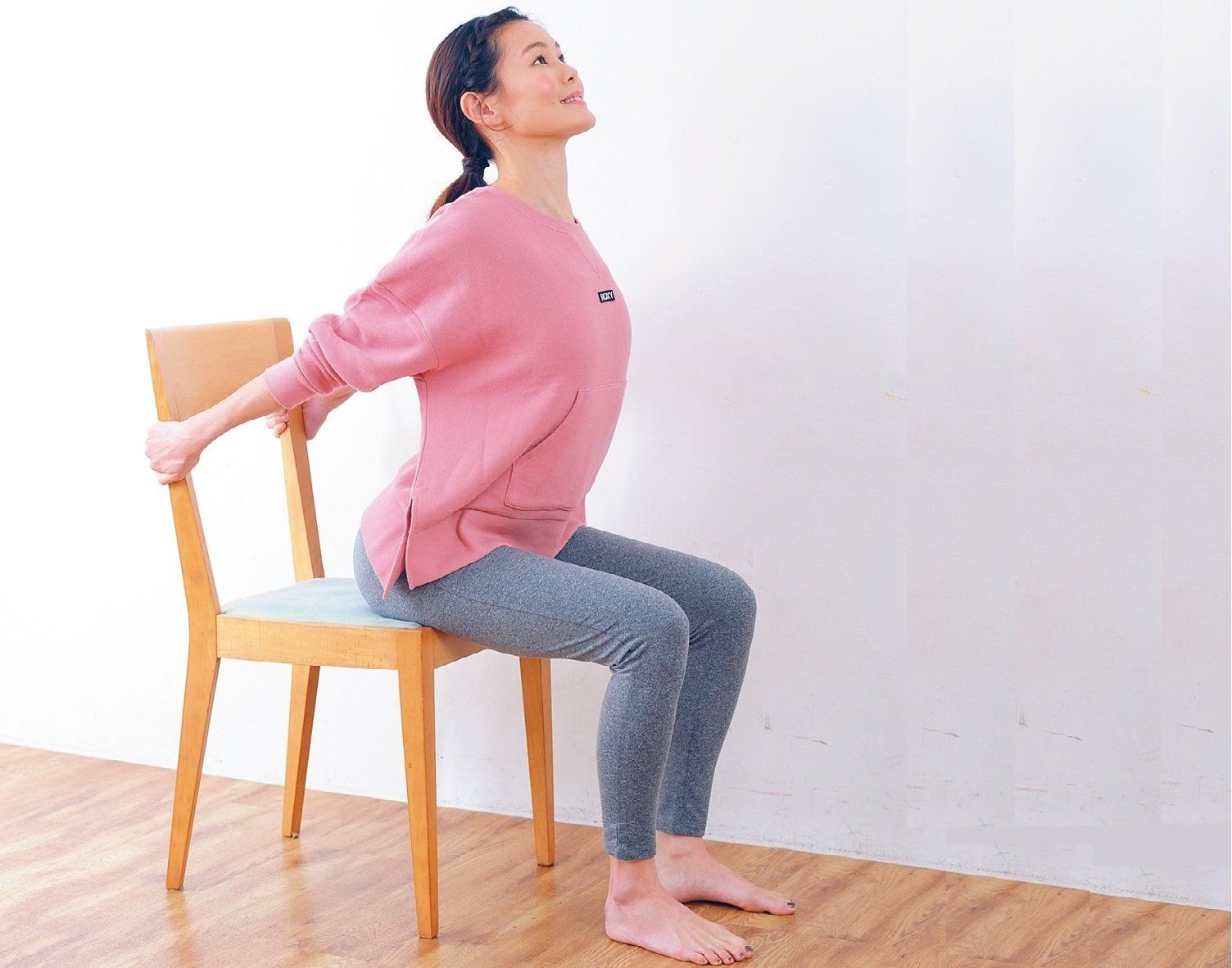 【1分で完了】おうち時間に最適！わざわざ運動しなくてもOKなラクラク燃焼ポーズ