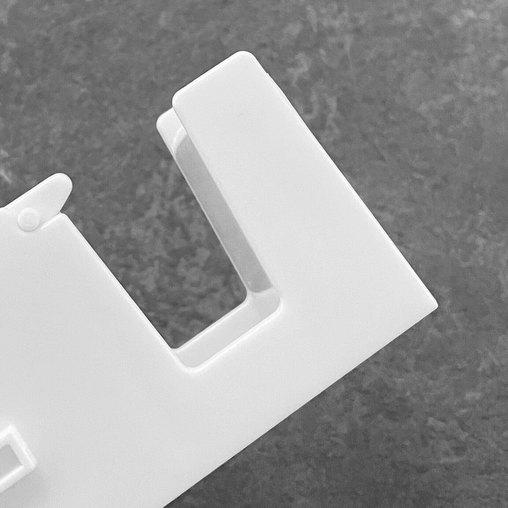 【ダイソー】これ110円でいいの？！見た目で買った”テープカッター”が便利過ぎたっ！