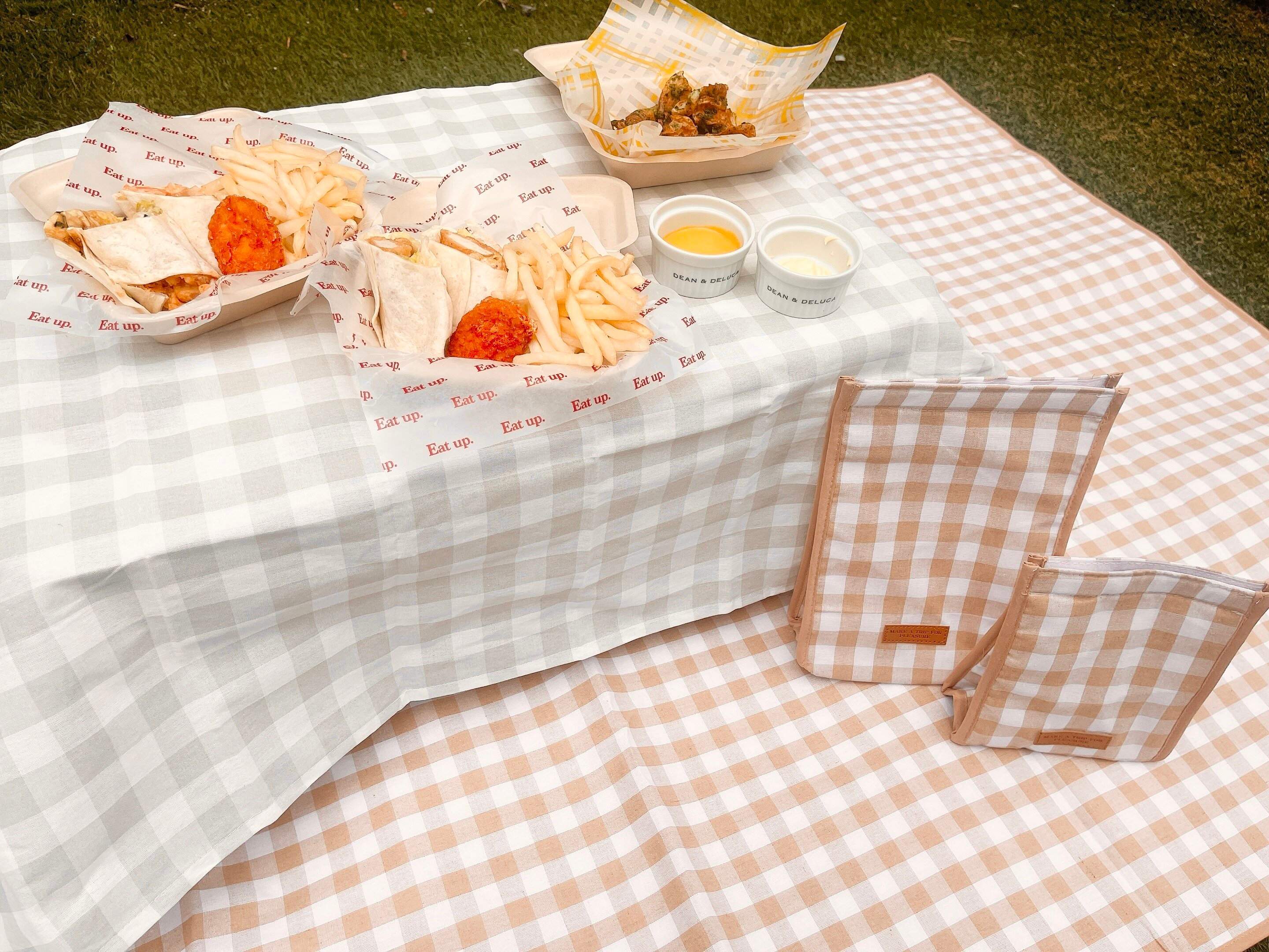 【スリコ】可愛いピクニックアイテムシリーズでおしゃれピクニックを楽しもう！！