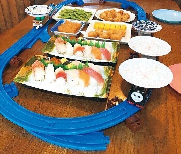 回転寿司、肉ケーキ……ここまでやる!?　年100万円以上貯めてる人がハマる「おうちイベント」