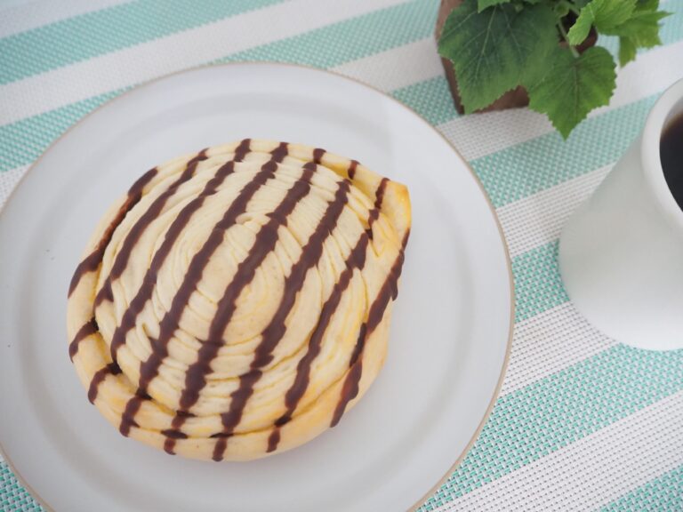 【ミニストップ】もちもち食感チョコ＆カスタードパンが本当にもちもちなのかを確かめてみた