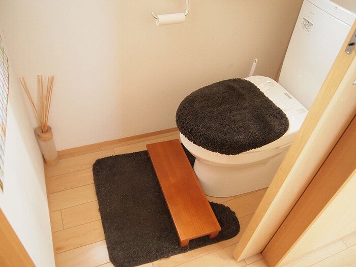 「トイレマット」はないほうがいい!?トイレマット使うのをやめたらメリットだらけだった
