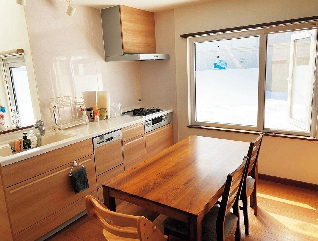 年収300万台・400万円台の【住宅ローン事情】減収・ダブルローンでも貯蓄キープの秘密は？