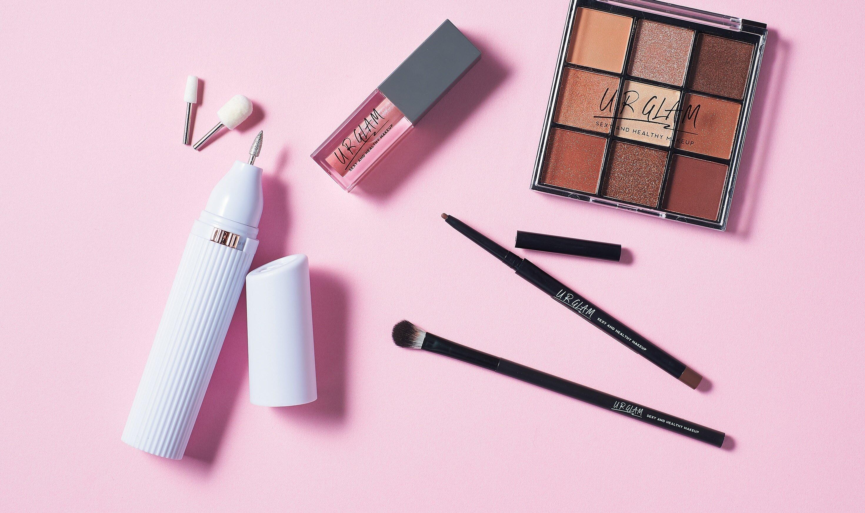 【ダイソー名品10選】プロのメイクさんも使ってる「血色よく見せ」グロスも安定の100円