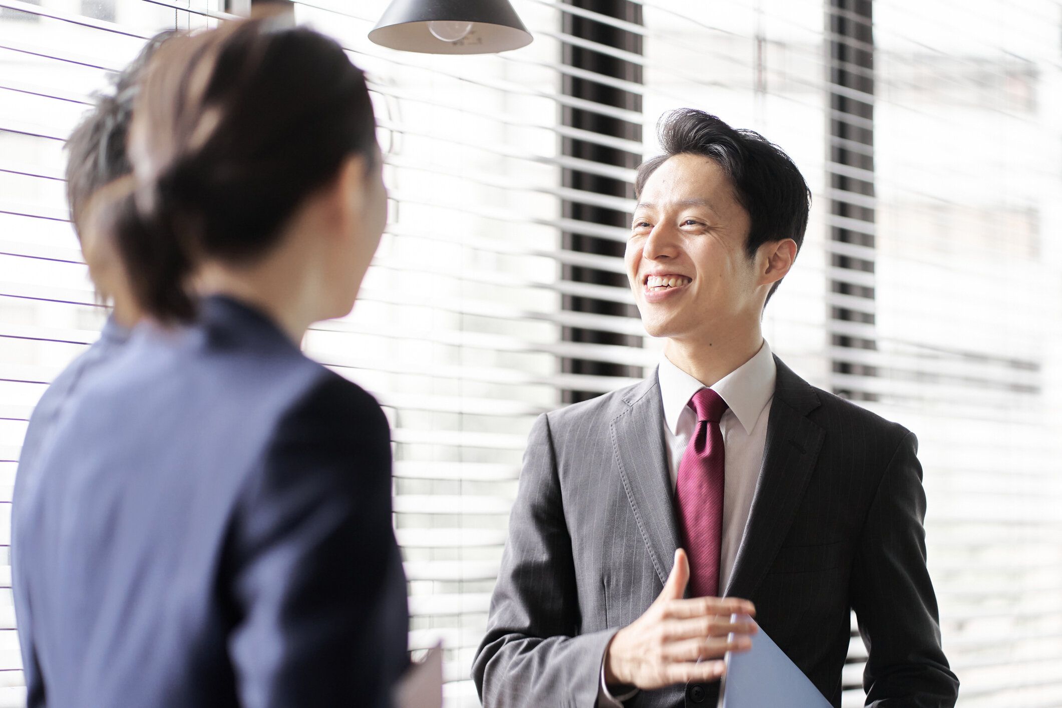 「お手数をおかけしますが」を正しく使えている？意味や使い方、英語での表現方法を解説