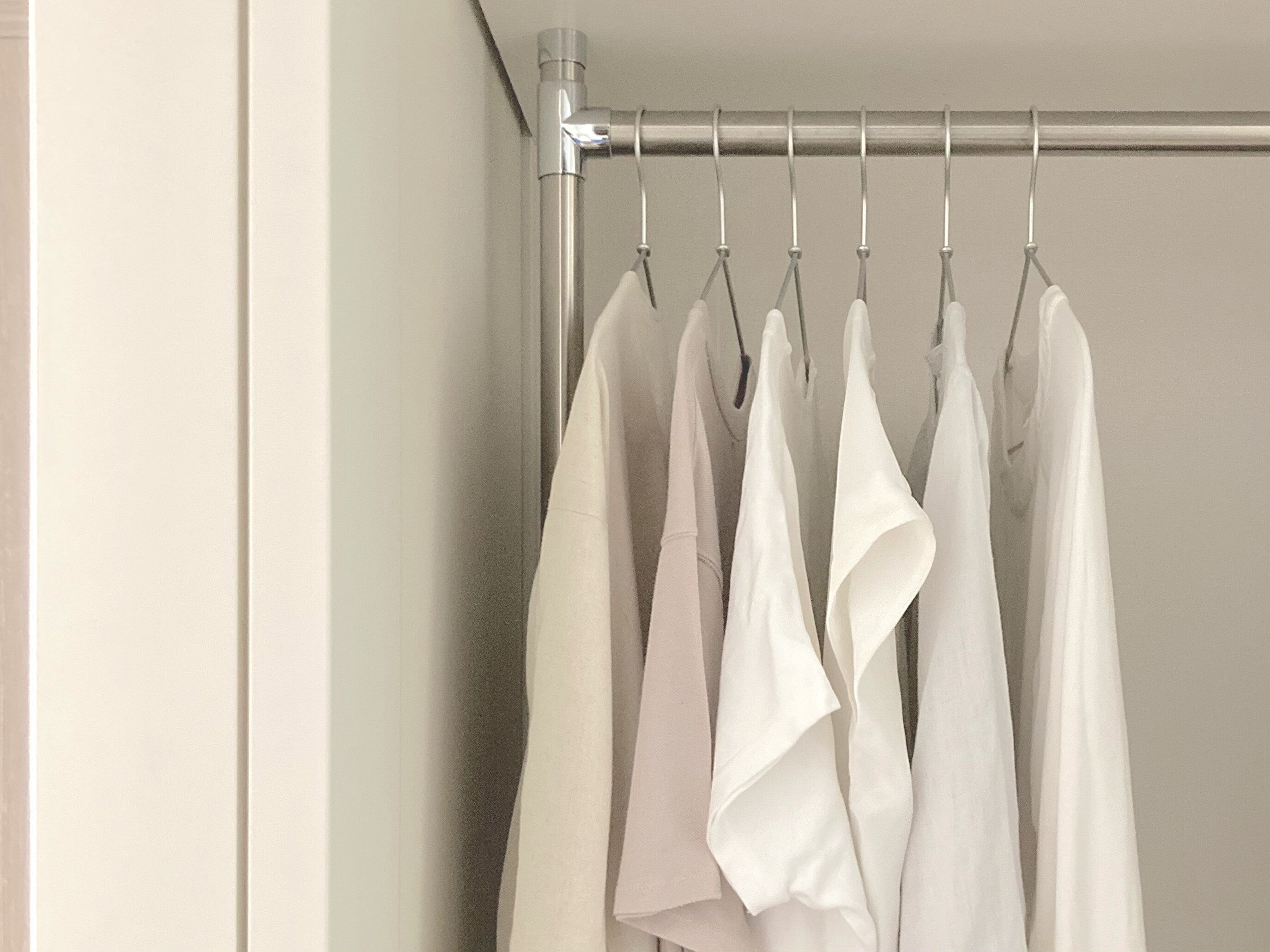 服を減らして起こった【4つの変化】ゆるミニマリストの服の買い方