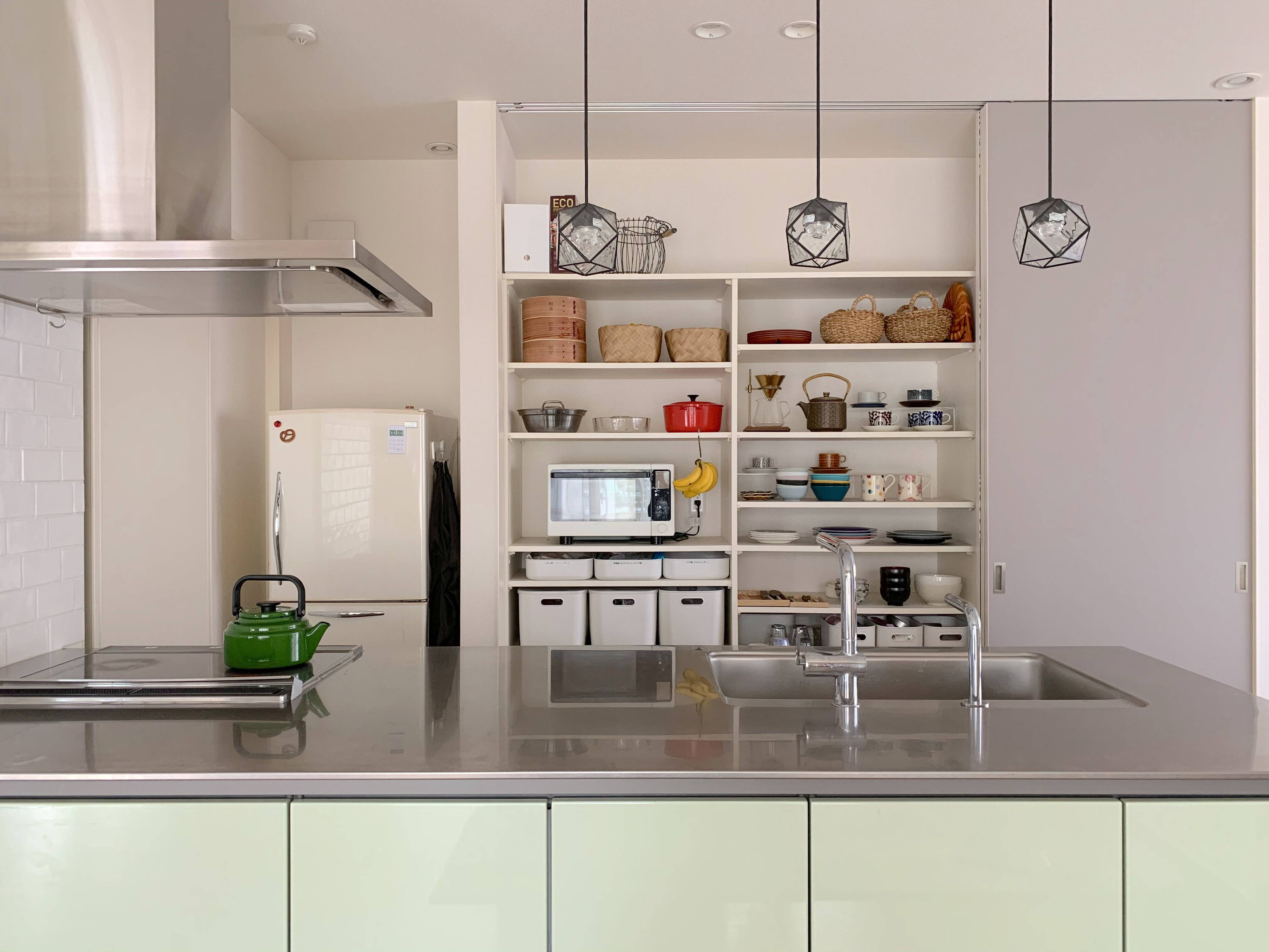 キッチンのコバエ発生源は生ごみではなくて、アレだった!?対策や撃退法も紹介