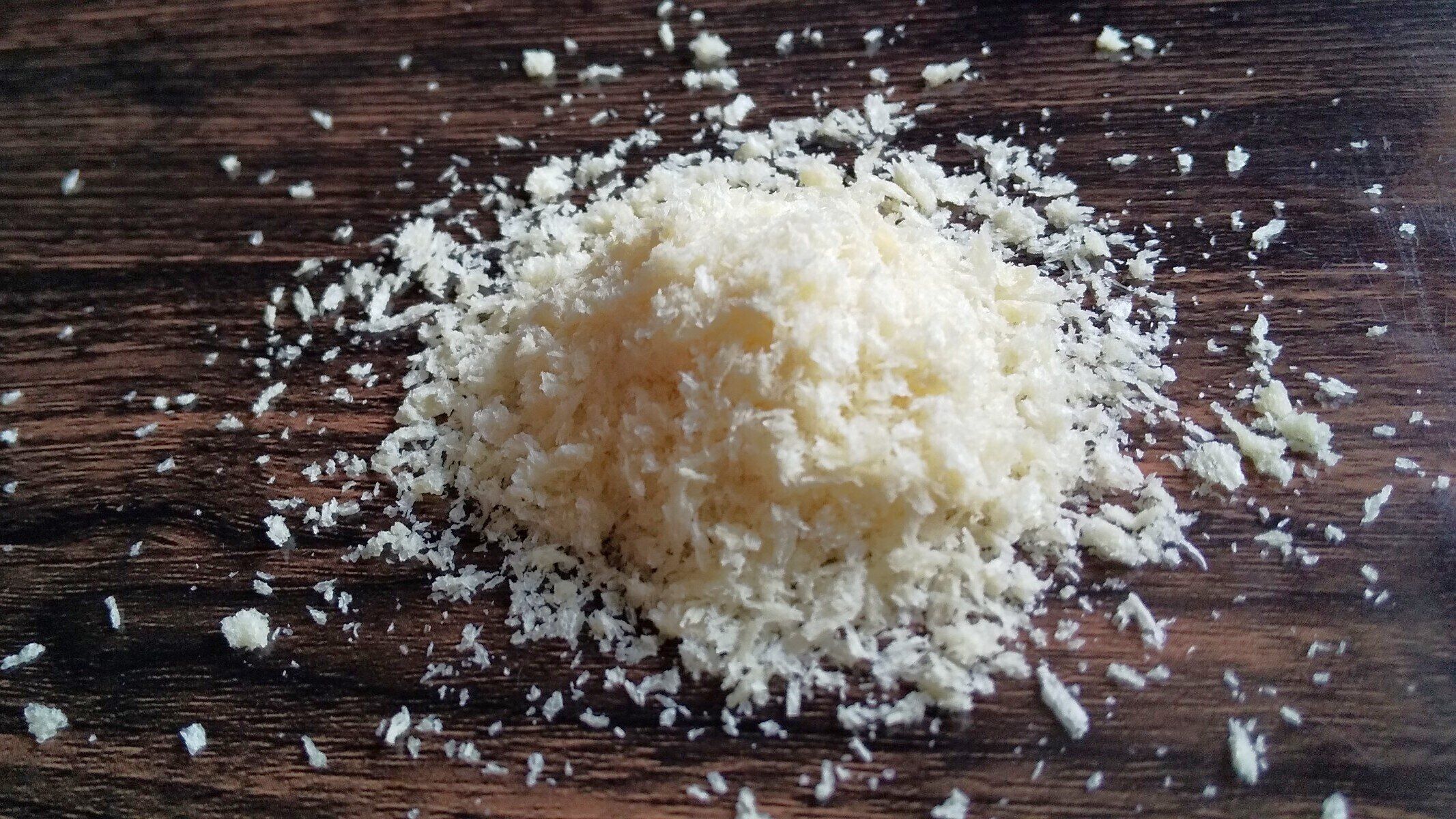 「パン粉」がないときに代用できる食材は？意外な食材が役立つ＆おすすめの使い方も紹介【管理栄養士が解説】