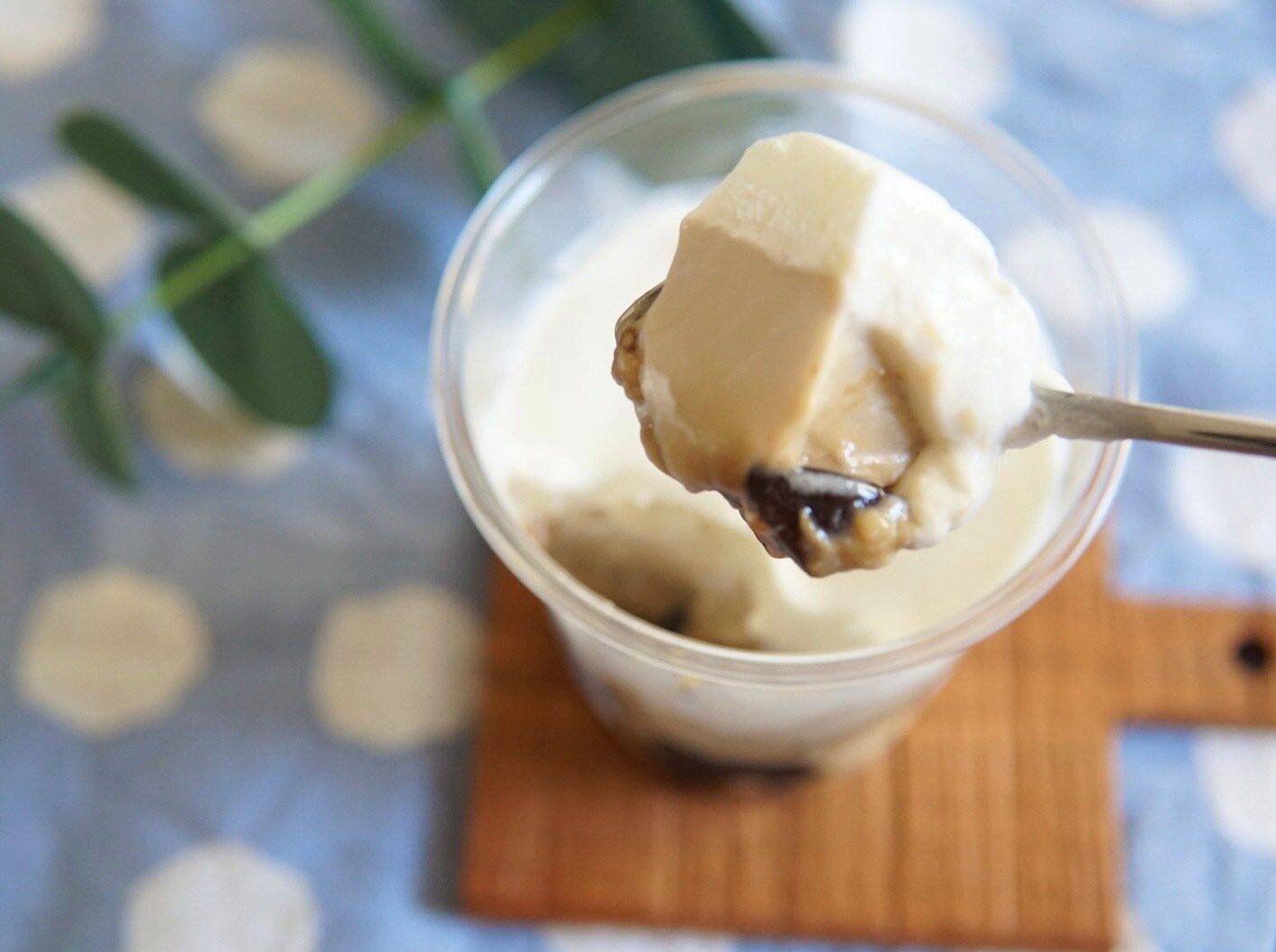 【ローソン】暑い夏にお届けする涼感スイーツ「まるでカフェラテみたいな珈琲ゼリー」