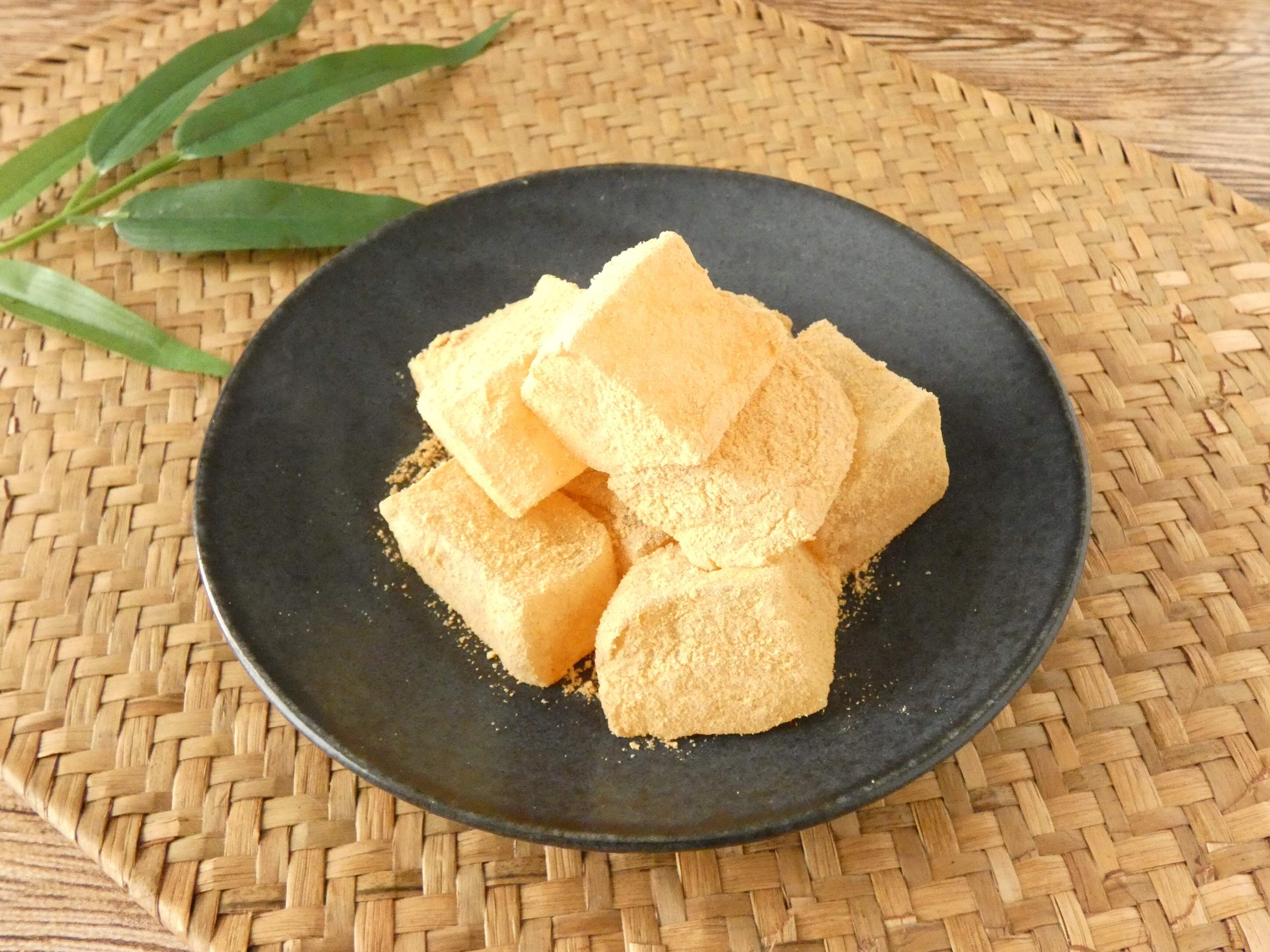 家にある材料でつくれる！簡単もちもちの「わらび餅風」