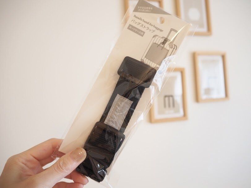 【キャンドゥ】スーツケースにプラスするだけでラクになる！バッグストラップ