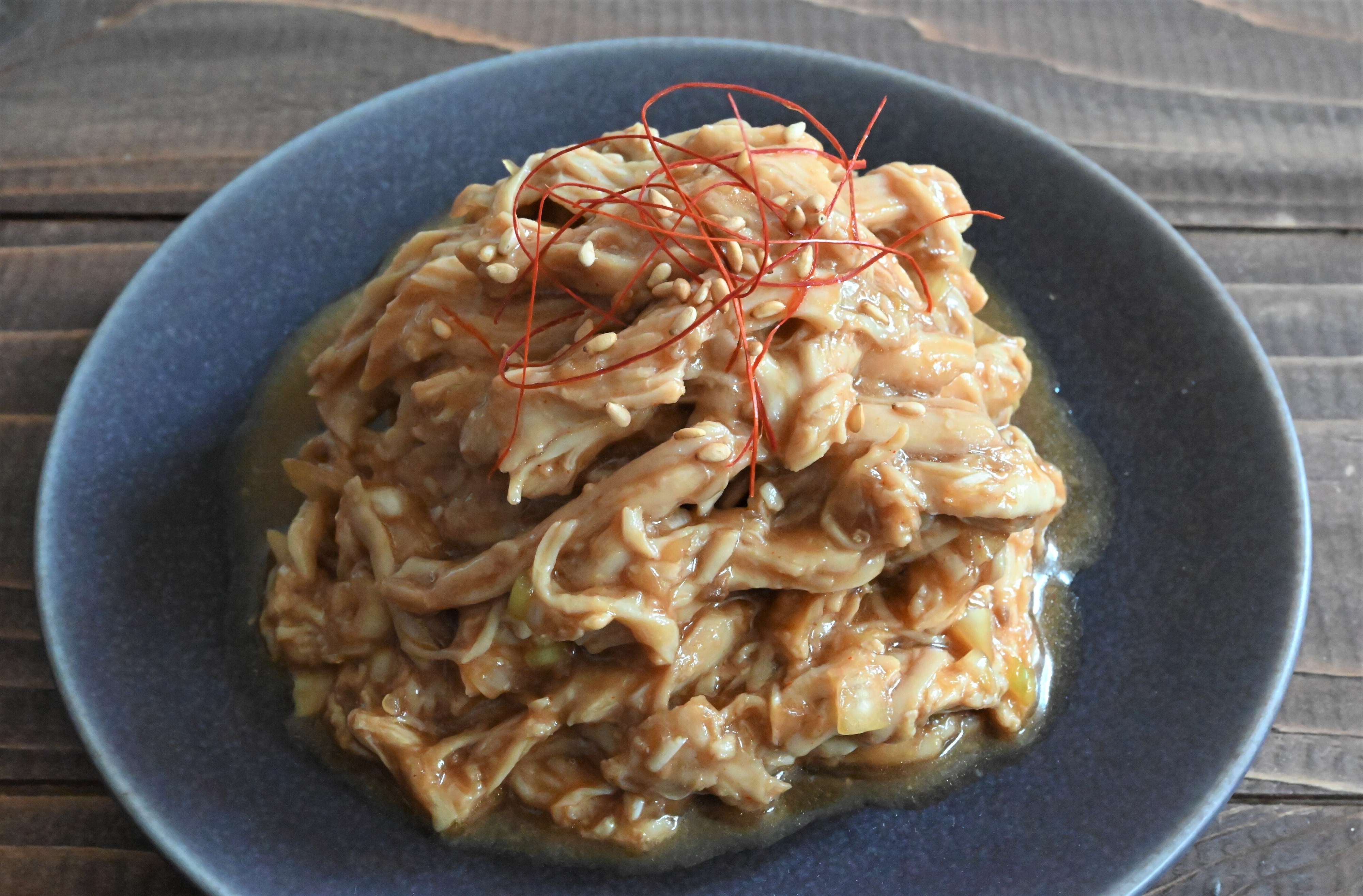 むね肉が暑い日にぴったりの絶品おかずに！常備菜にもおすすめ！「むね肉のネギ味噌和え」レシピ