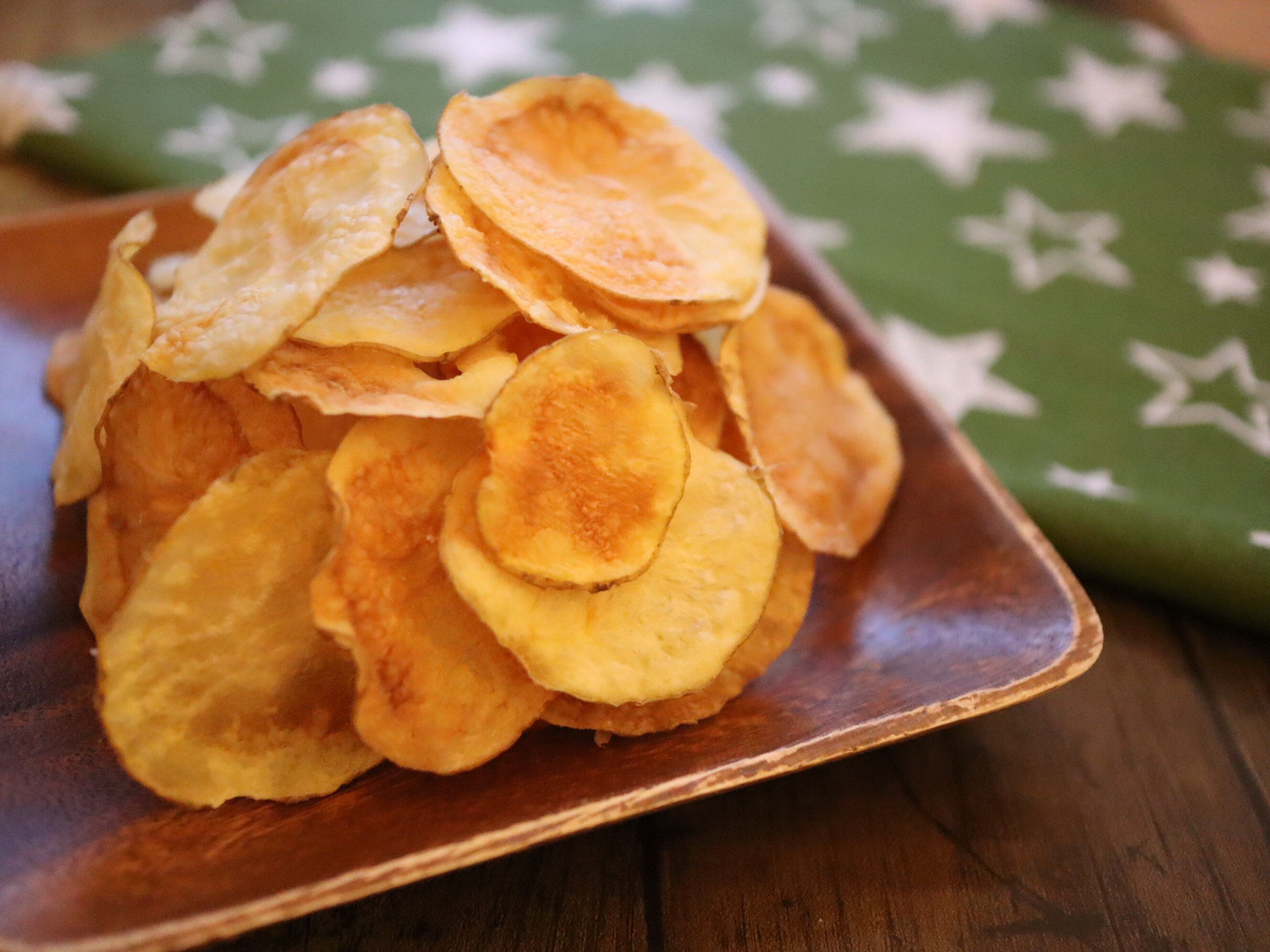 市販のポテチに戻れない！レンジでつくれるノンオイルポテトチップス