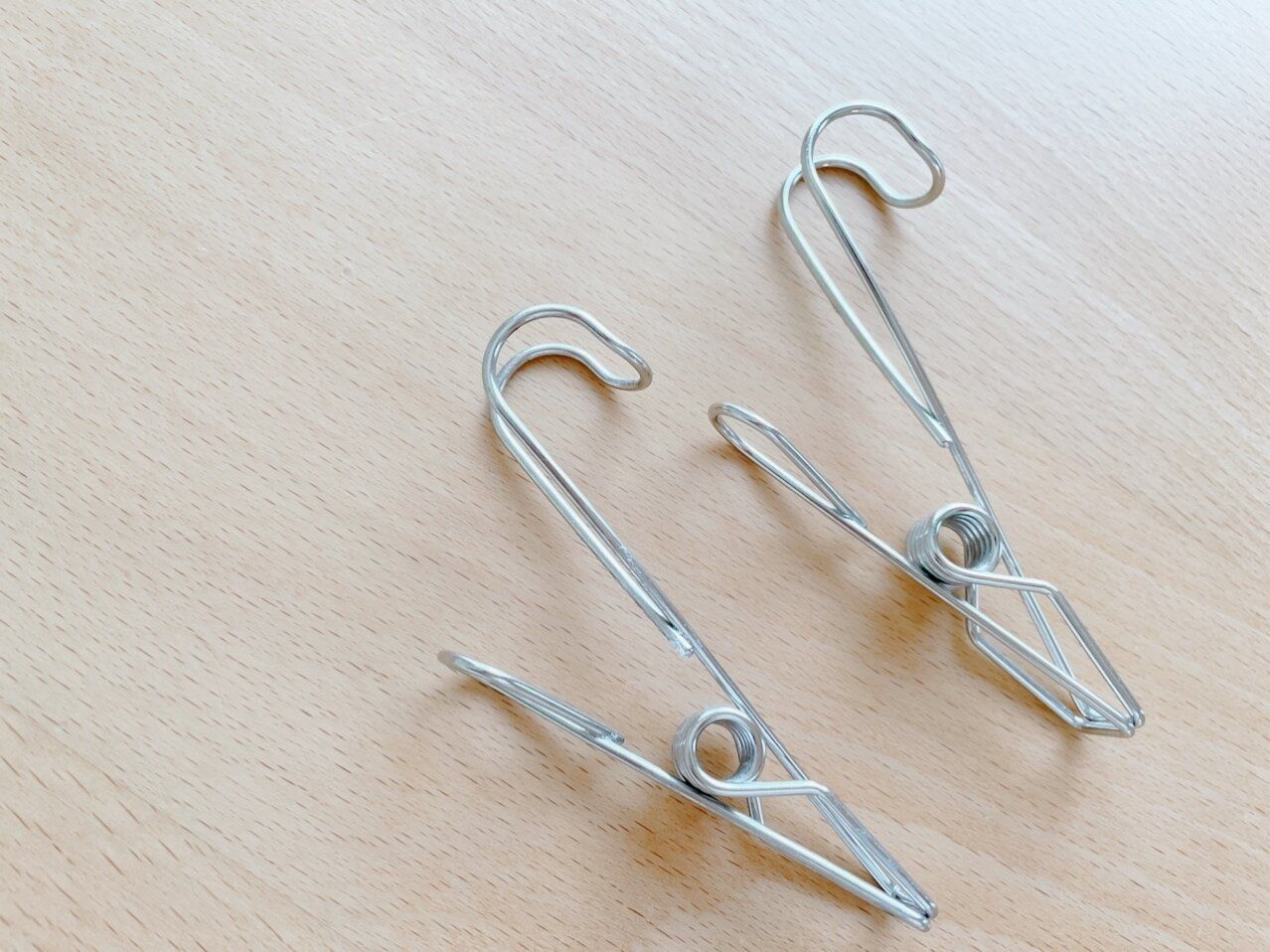 いろんな場所に使える！ステンレスワイヤークリップの活用法