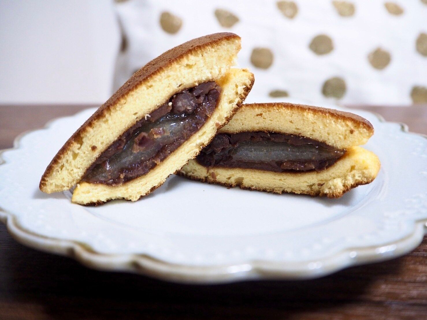 【シャトレーゼ】どらやきなのに、じゅわっ×もちもち食感!?が楽しめる…！