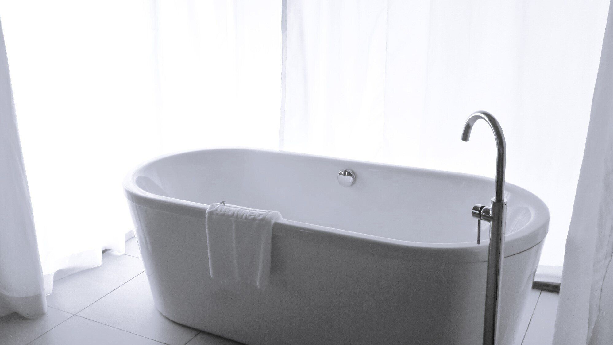 猛暑を乗り切っても安心しちゃダメ！涼しくなってからの体調不良に効果的な対処法とは？