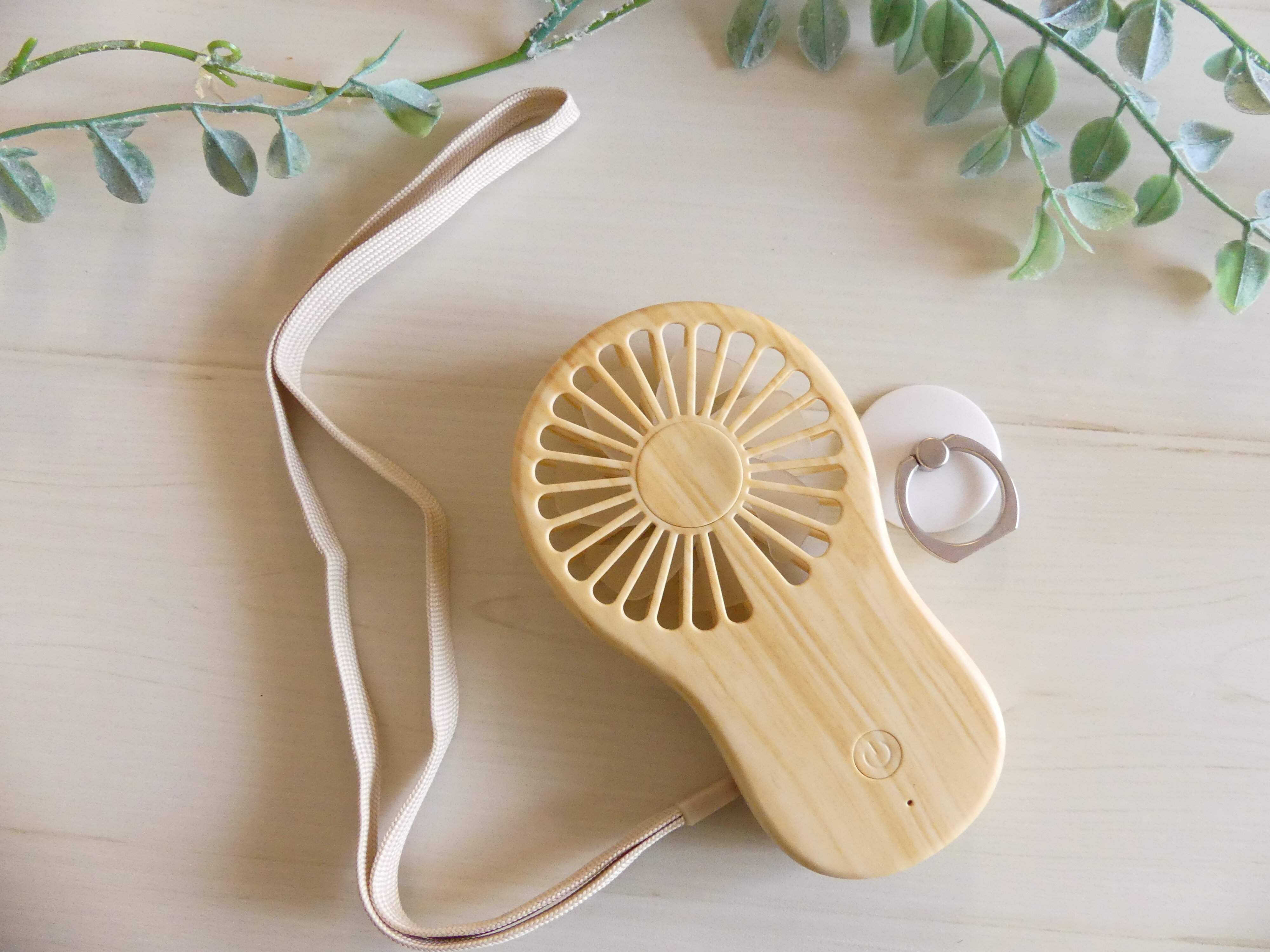 【ダイソー】な・な・なんと3WAYでコスパ最強！おしゃれママこそが選ぶべきハンディ扇風機