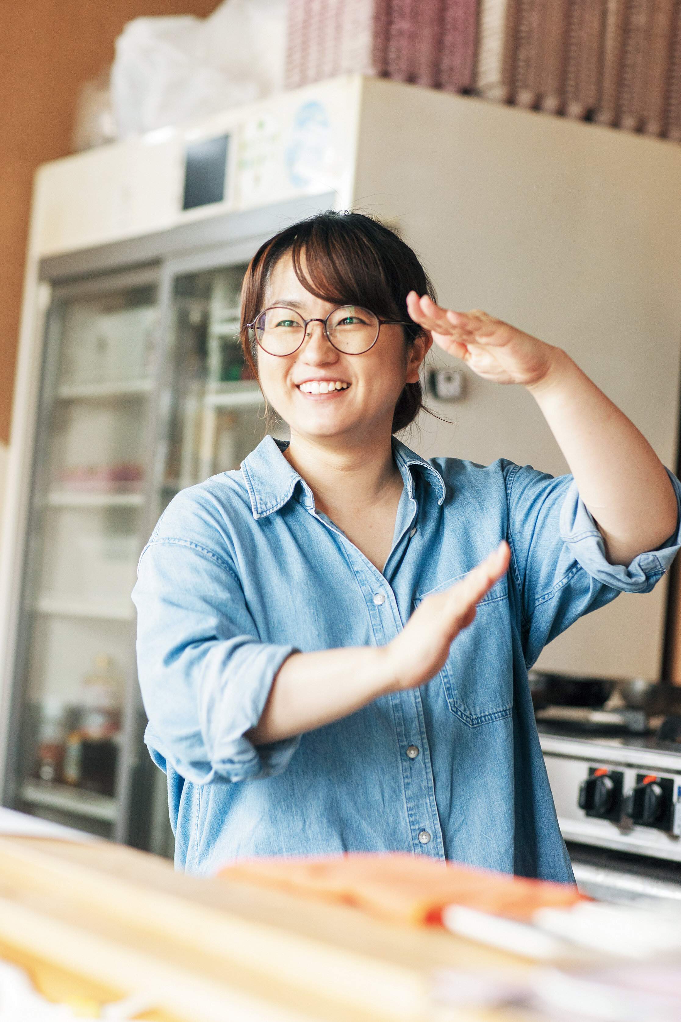 耳が聞こえなくても、話したいし、つながりたい。そんな思いで 「手話カフェ」を始めた