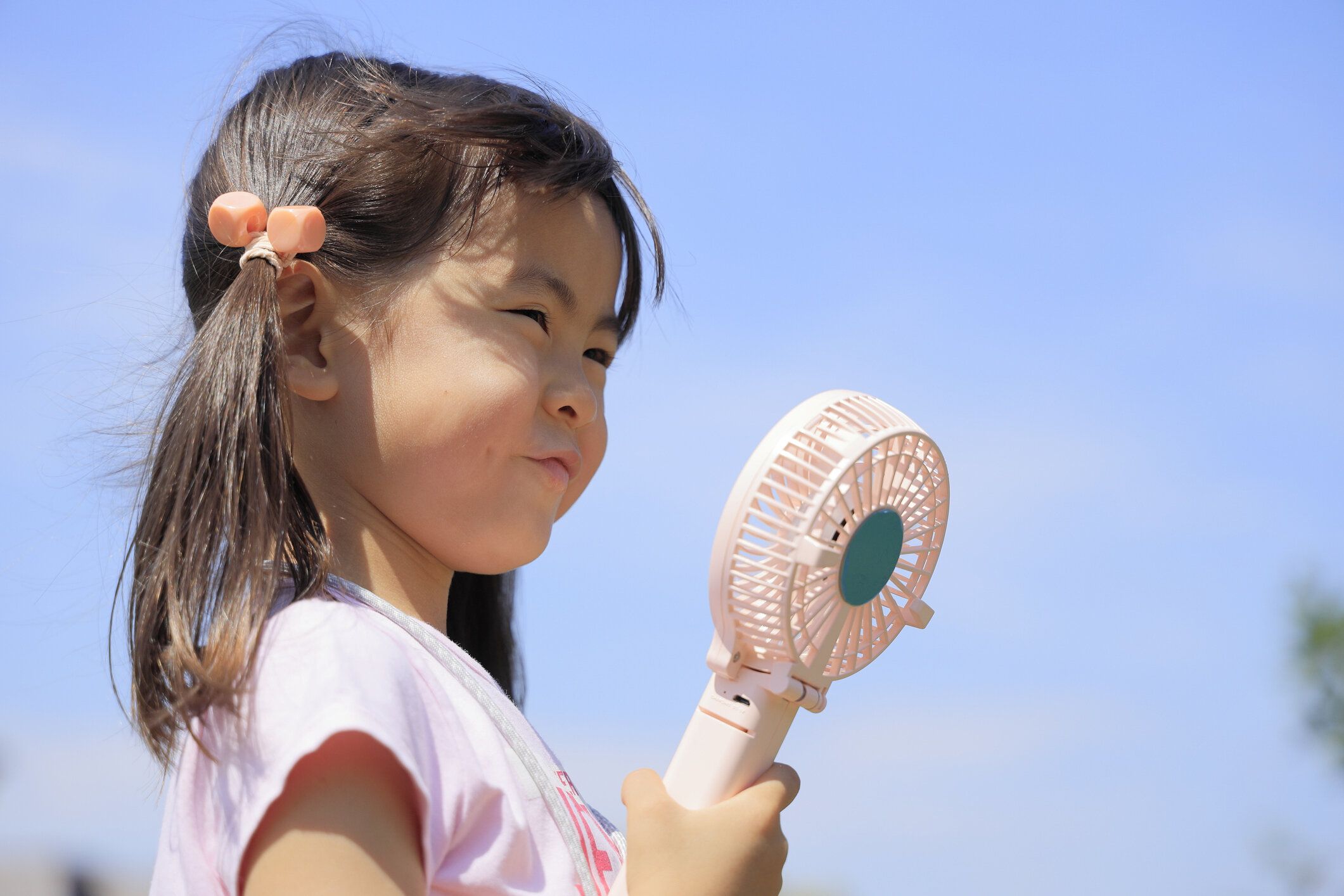 熱中症になってしまった時冷やすのはおでこ？わきの下？子どもの夏バテ＆熱中症対策クイズ