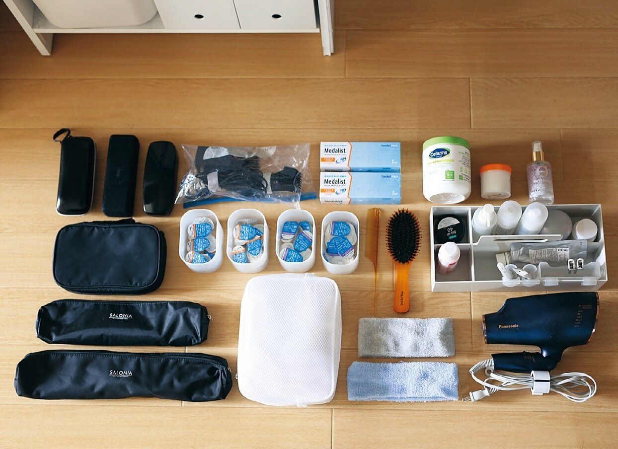 洗面所がスッキリしている片付け名人4人に、棚の中全部見せてもらった！