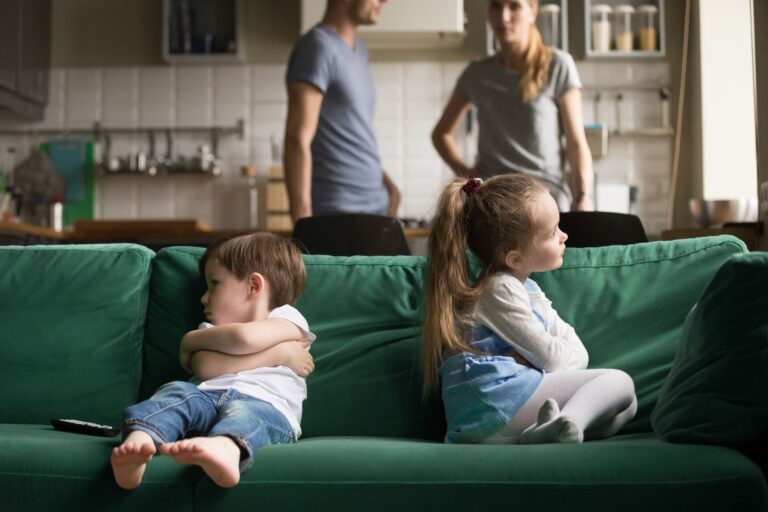天邪鬼（あまのじゃく）とは？子どもが天邪鬼な性格になる原因や対処法も解説
