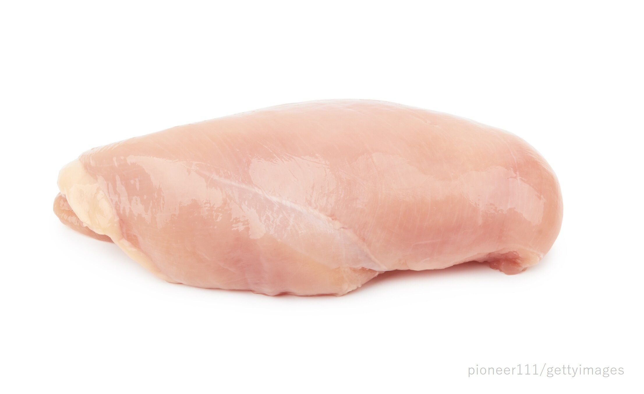 たんぱく質たっぷり♪家計にもやさしい「鶏むね肉」を使った主菜レシピ3選