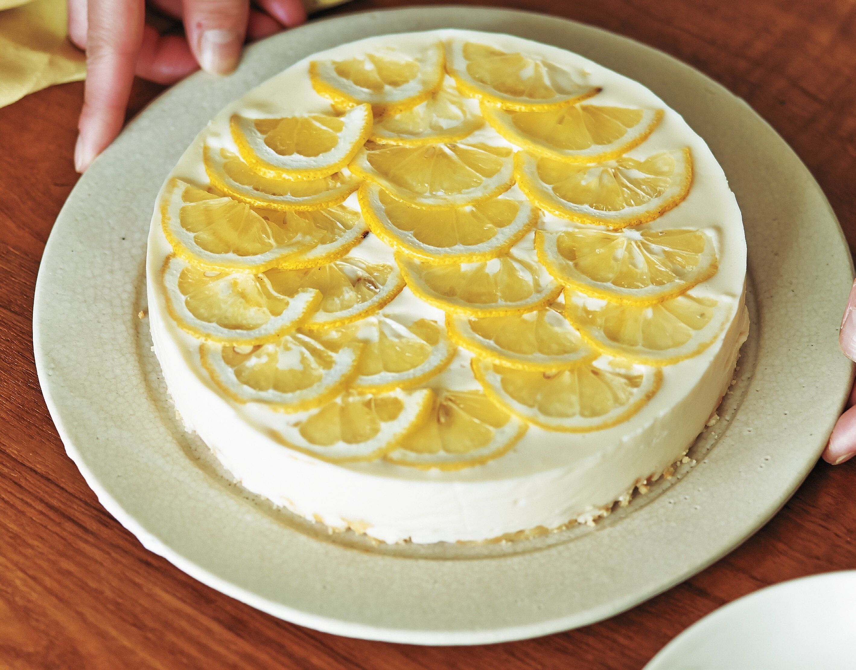 混ぜて冷やすだけ！激うま濃厚！史上最強のレアチーズケーキ