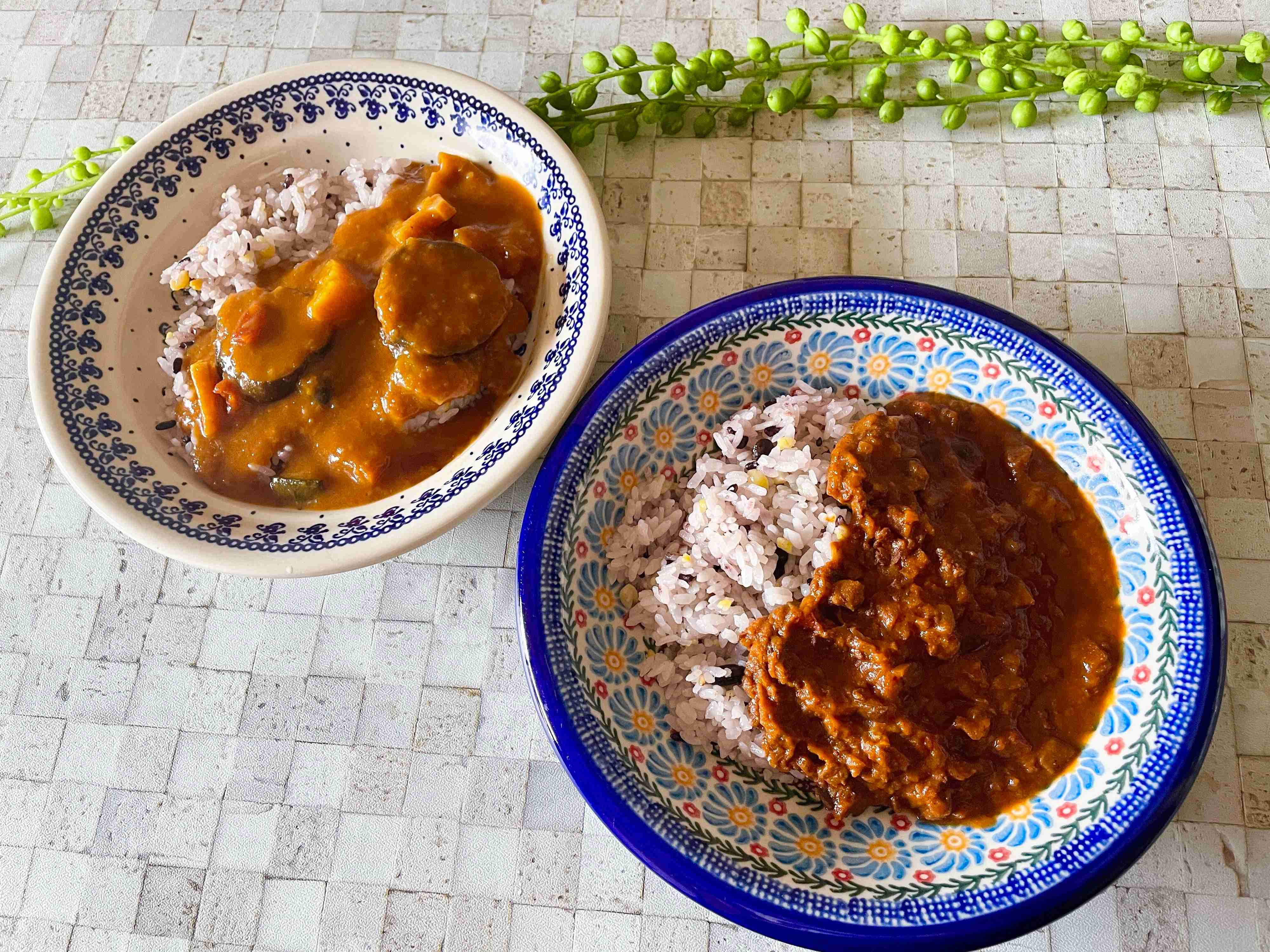 元家政婦が衝撃を受けた！「正直あなどってました！」「想像以上に本格的な味！」セブンのレトルトカレーがレベチ…！