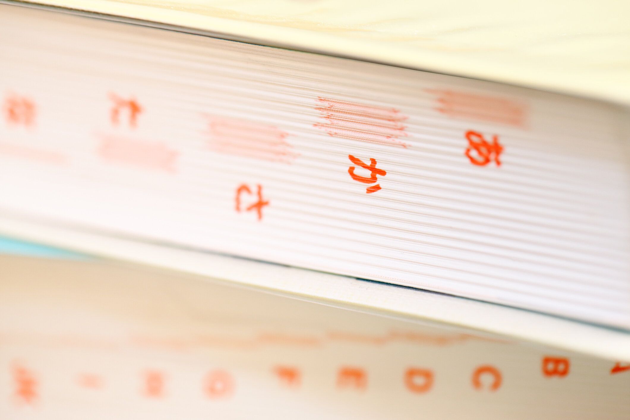 「ご容赦ください」とはどんな意味？言い換え方や例文、英語での表現方法をご紹介