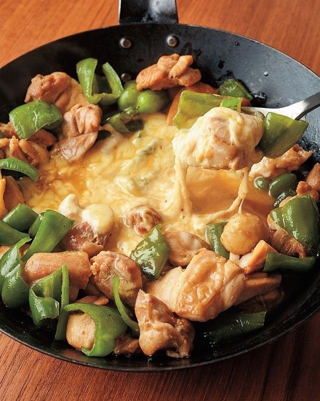 夫と子どもが喜ぶおいしさ！「ピーマン×鶏肉」おかず