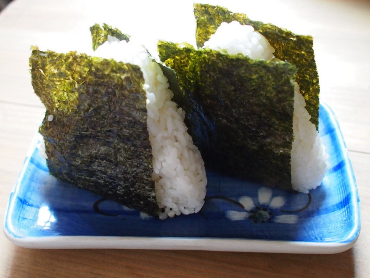 お米を研ぐのは1回だけ!?プロから聞いた失敗しない「おにぎり」のつくり方