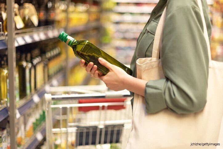 キャベツは1玉と半玉どっちを選ぶのが正解？食費2万円台の人がスーパーで買うもの＆買わないもの