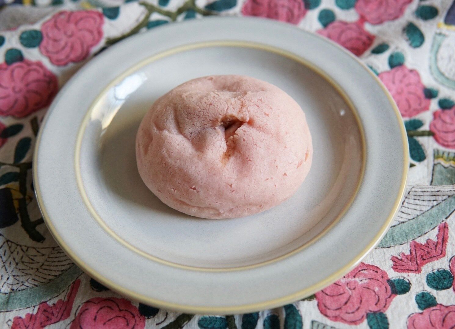 【ローソン】大人気漫画SPY×FAMILYともちぷよがコラボ！「アーニャのもちぷよ(いちご＆チョコ)」