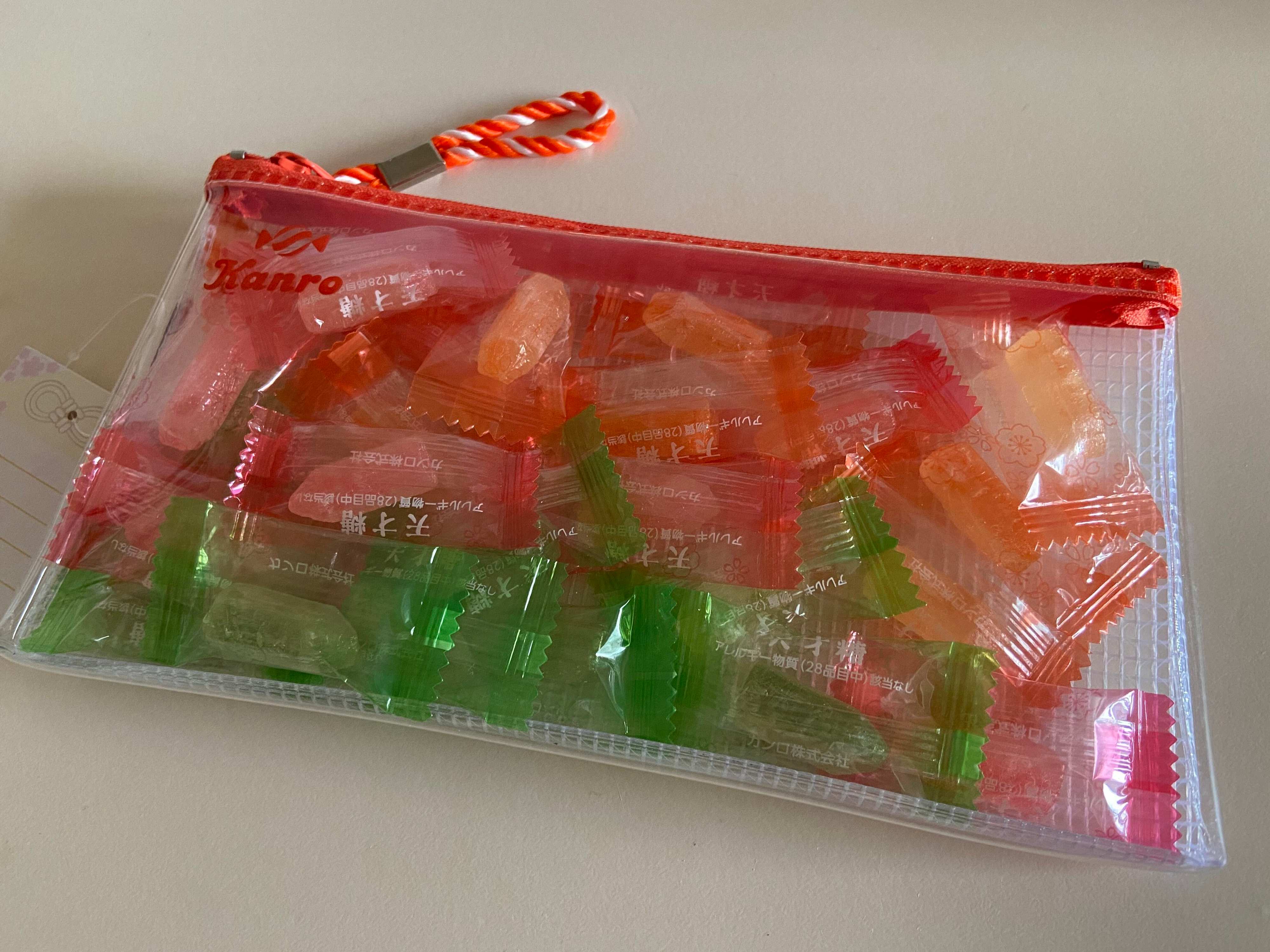 人気の文房具！Keptペンケースとカンロがコラボした「天才糖」に注目